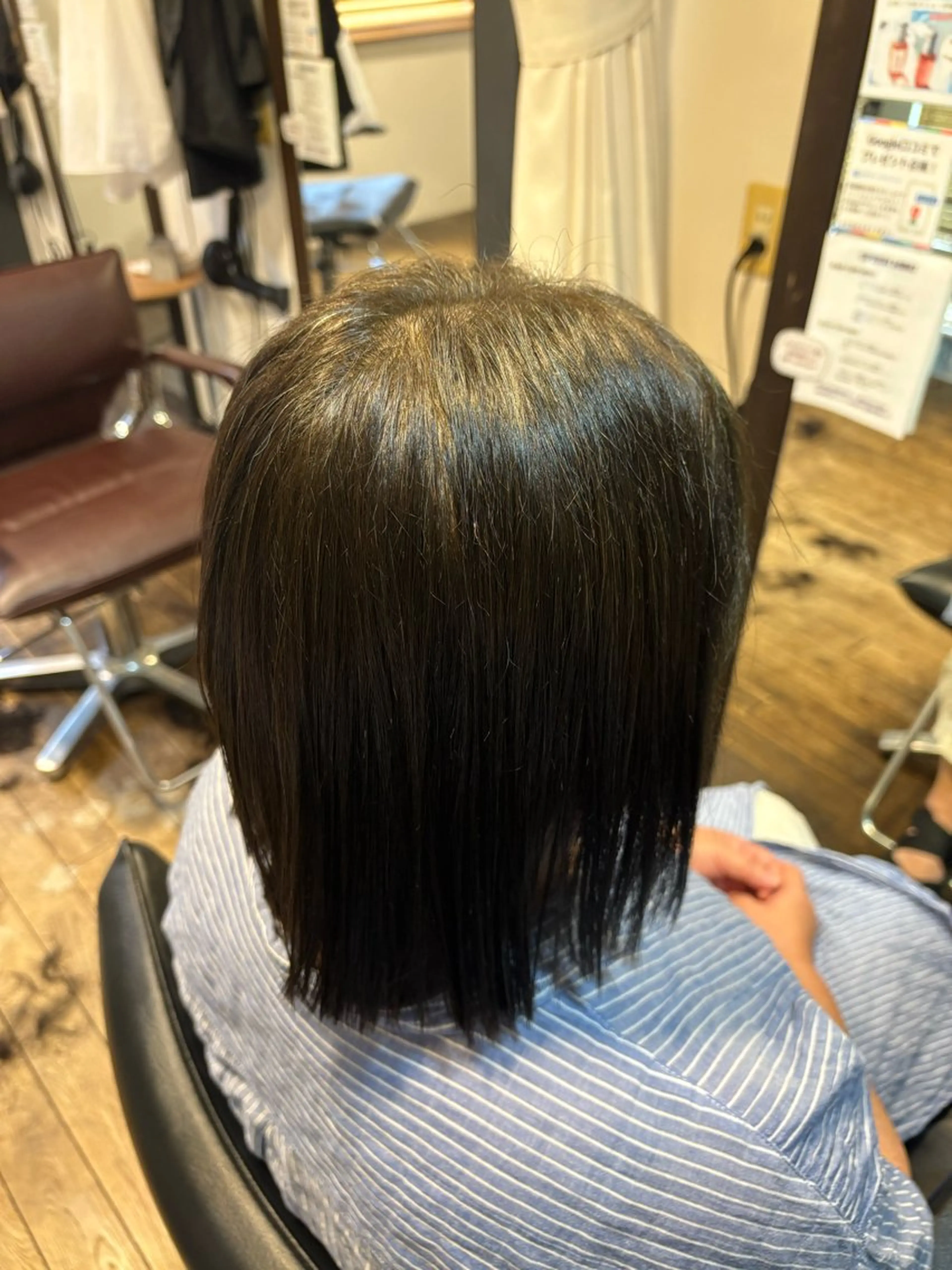 ミディアム カラー グレージュ オリーブグレージュ オリーブグレー 奥山 和奏のヘアスタイル