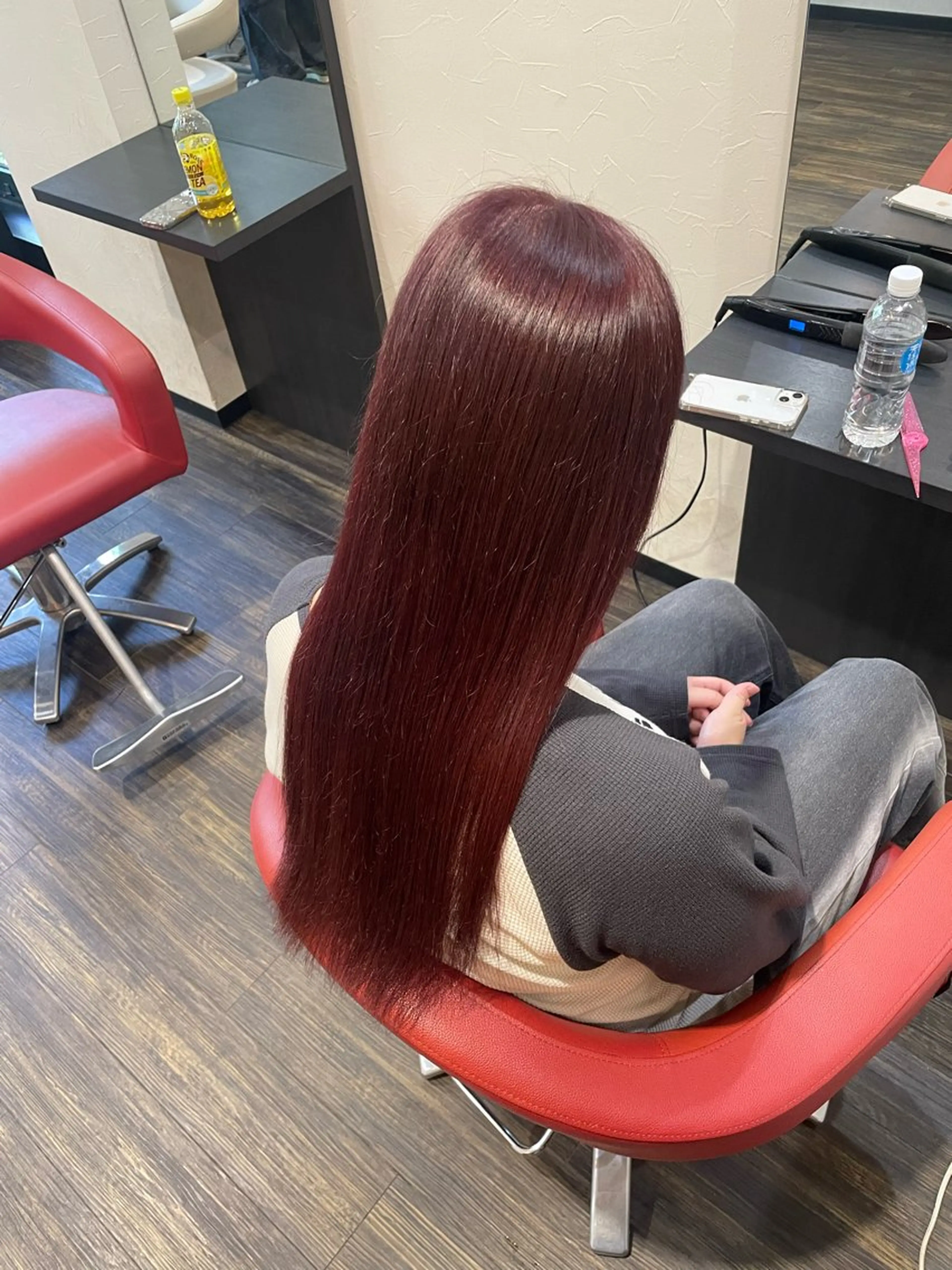 カラー レッドカラー 脇 麻紘のヘアスタイル