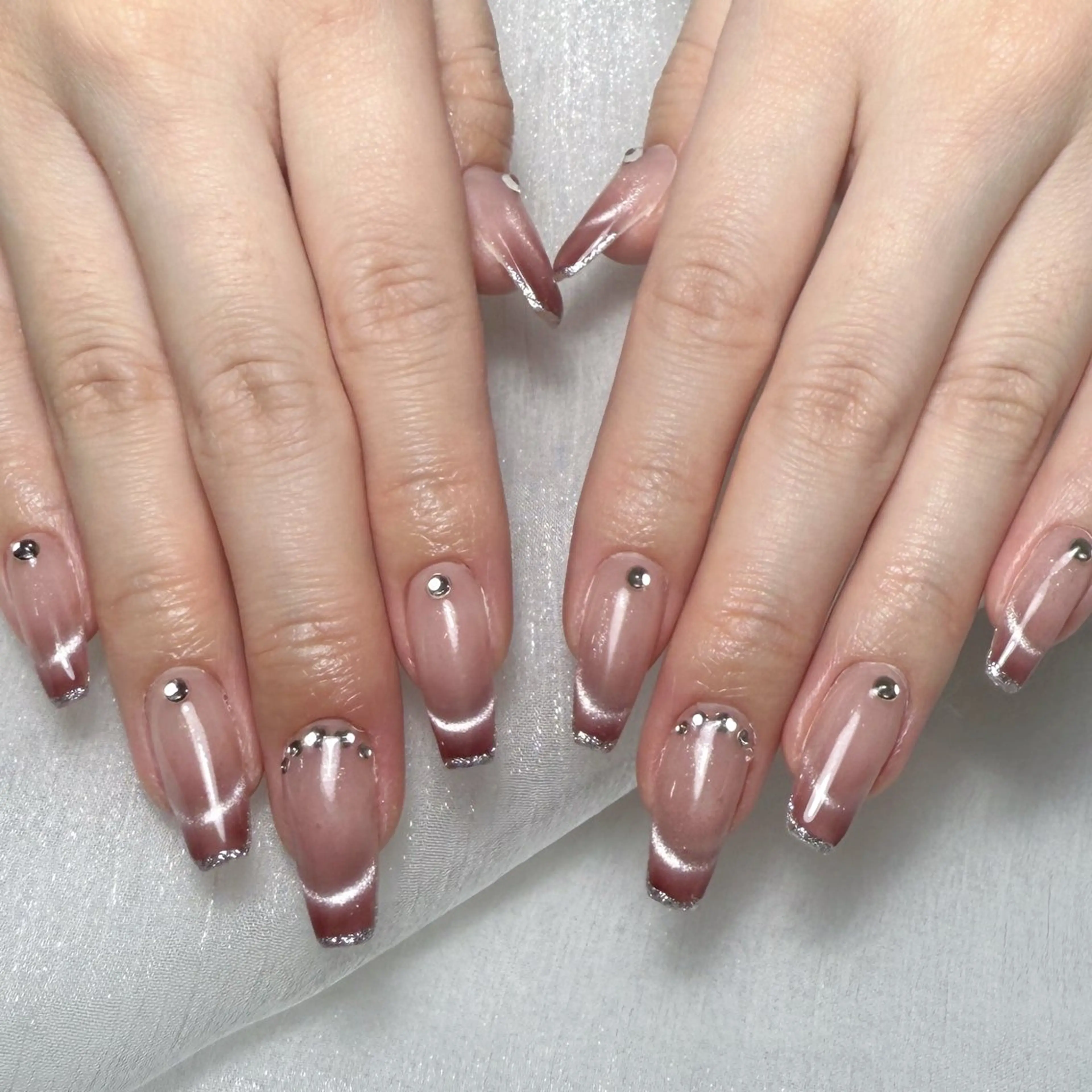 メンズ ネイル メンズ韓国風 アートネイル オーロラネイル ガーリー キラキラネイル ハンドネイル Nail salon 木にいるのネイルデザイン