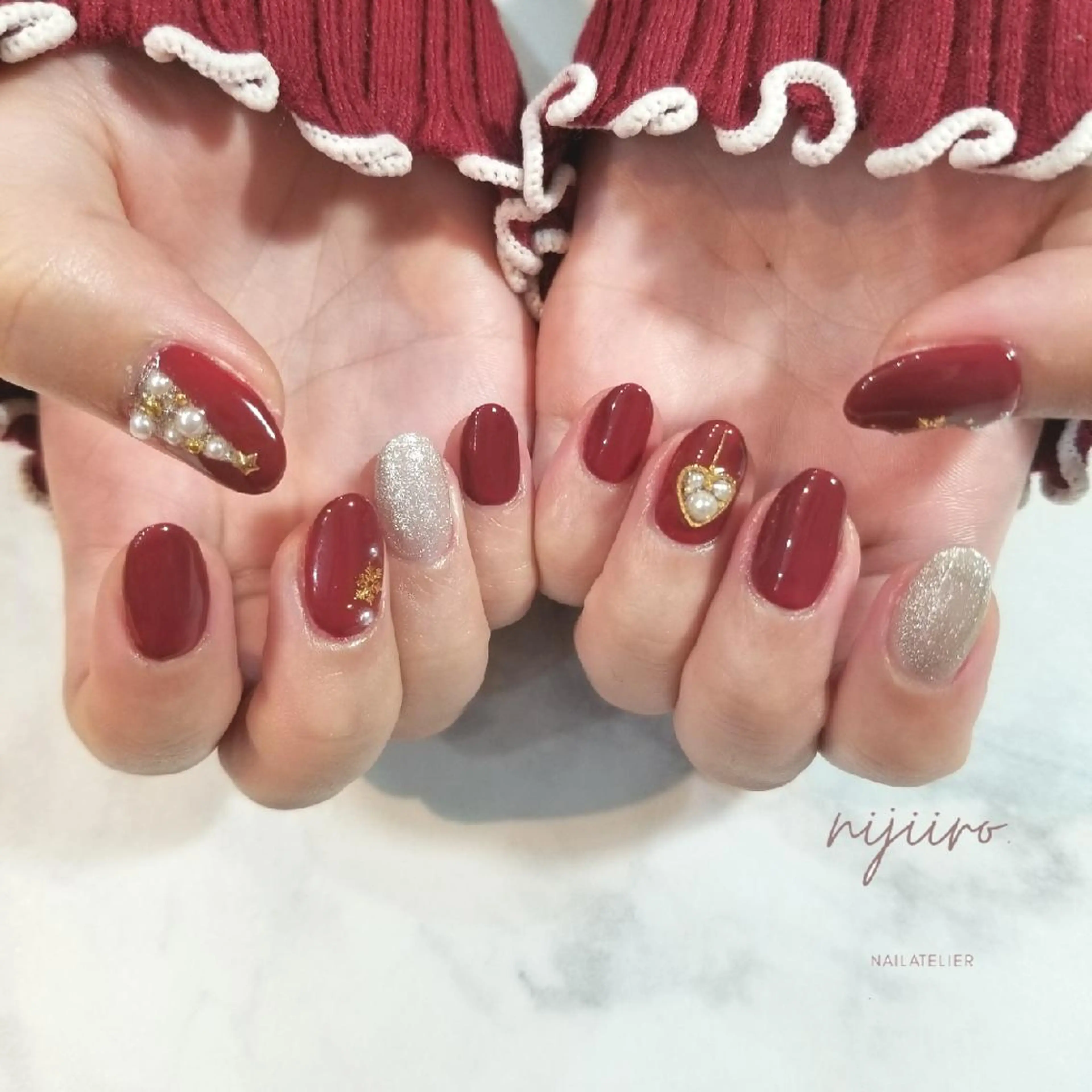 ネイル 冬ネイル クリスマス ハンドネイル nailatelier nijiiro.所属・nijiiro🌈 サトウのネイルデザイン