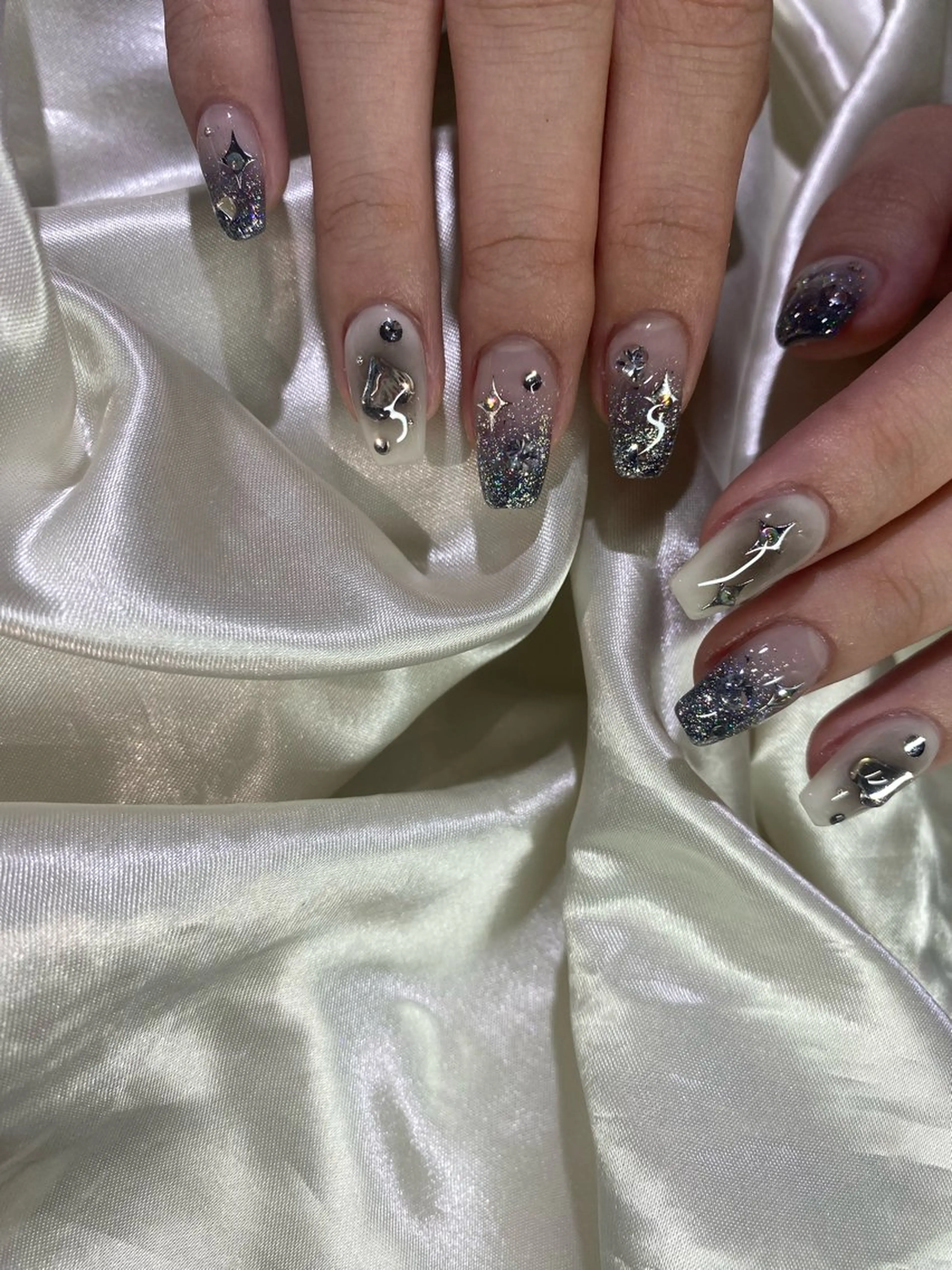 ネイル 持ち込み ニュアンスネイル ハンドネイル ハンドケア Charme. NOBUKOのネイルデザイン