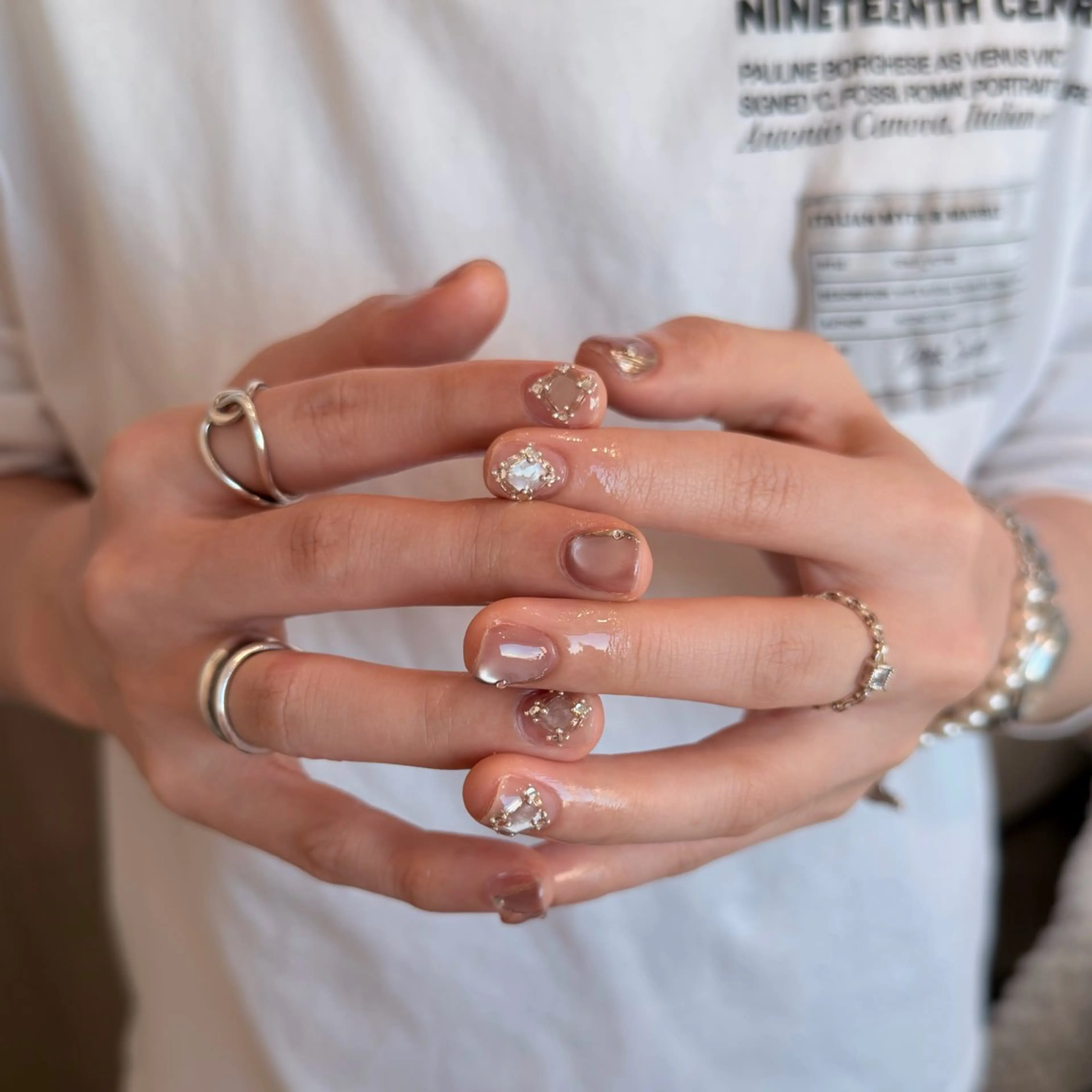 ネイル ハンドネイル 🎀 Hiyubi._.nail 🫧所属・🎀フェイ フェイ🫧💗のネイルデザイン