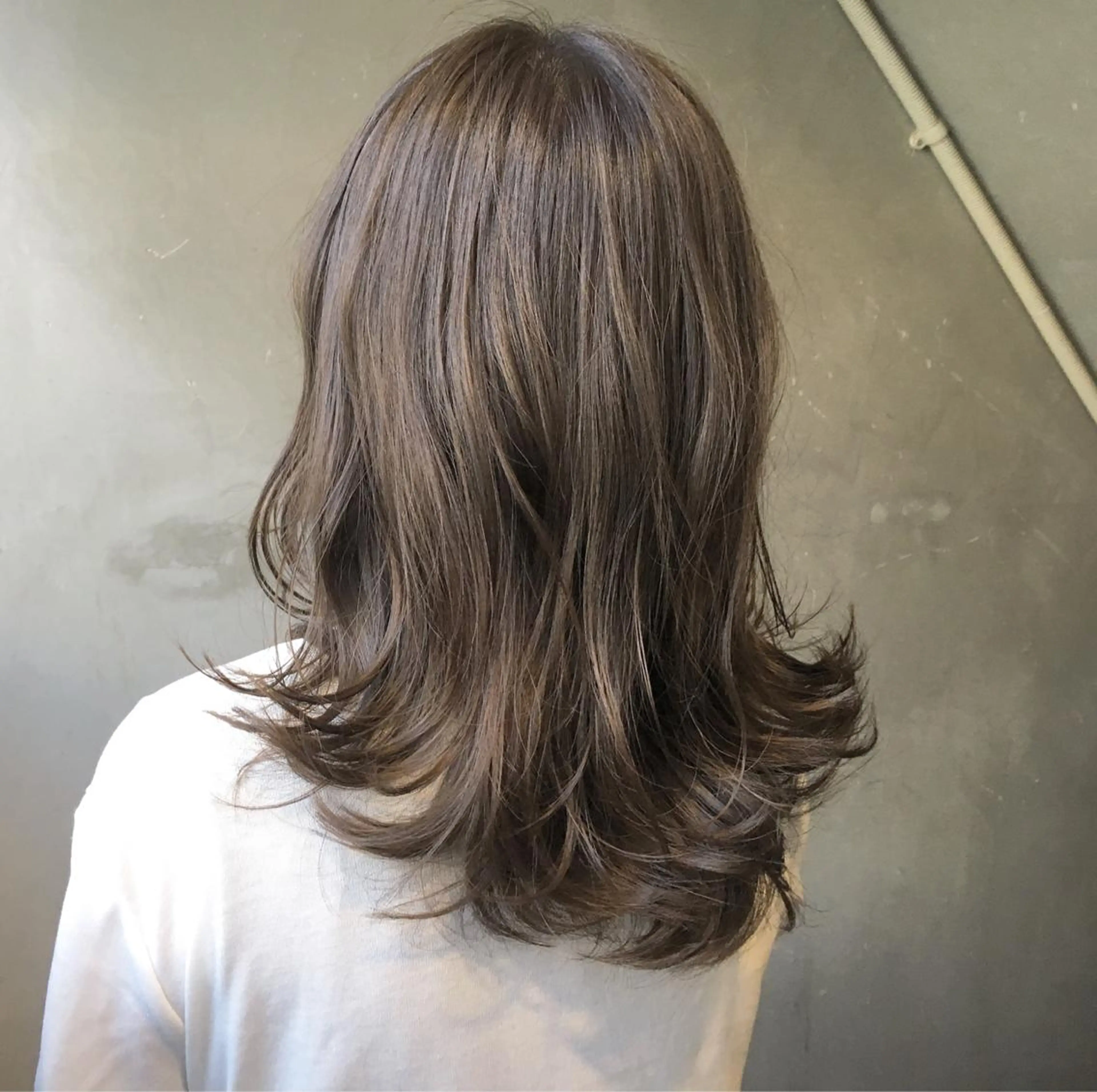 セミロング カラー 牛山 静香のマツエク・マツパデザイン