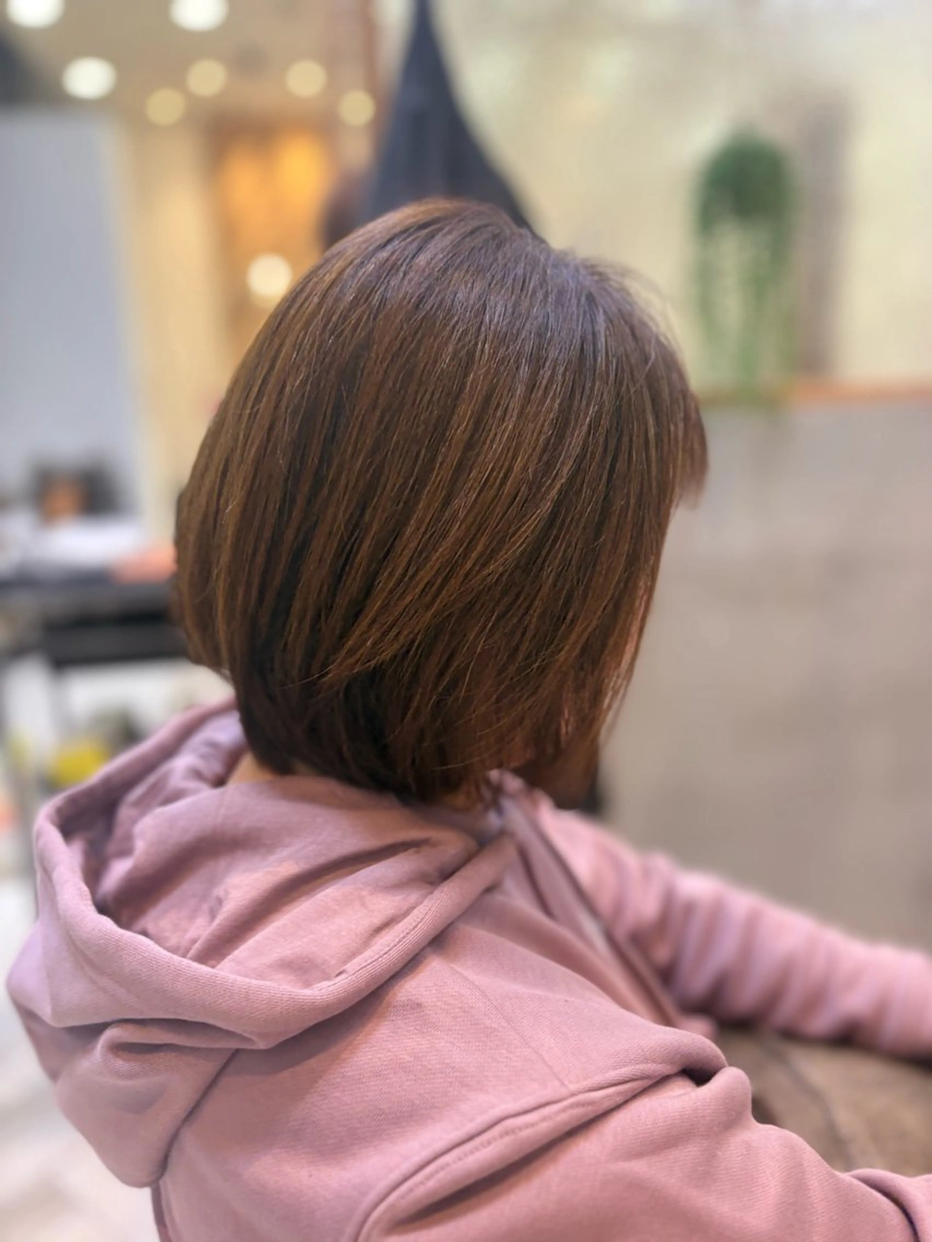ミディアム 岡 拓実のヘアスタイル