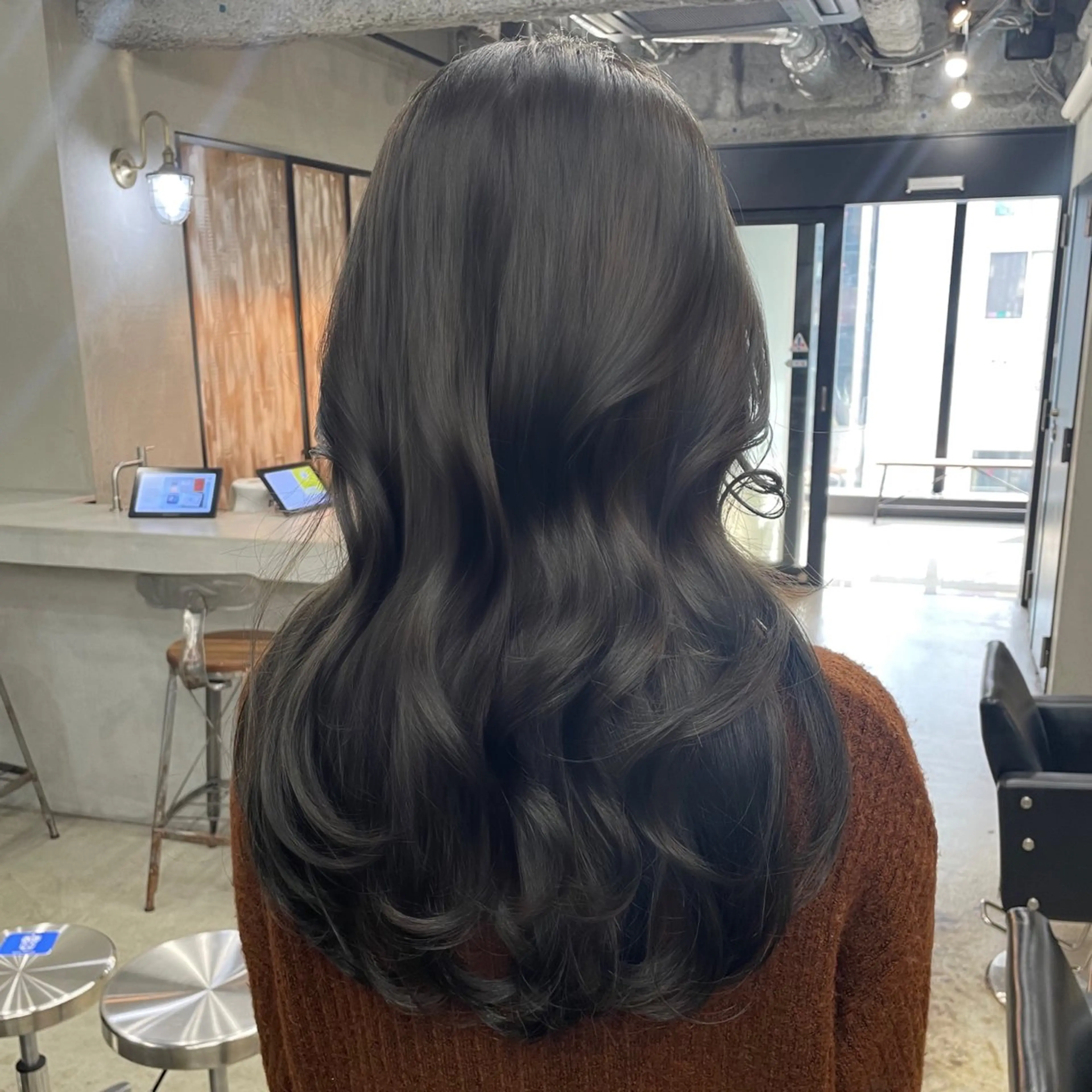 ロング カラー 新宿/韓国ヘア/ 髪質改善ストレートのヘアスタイル