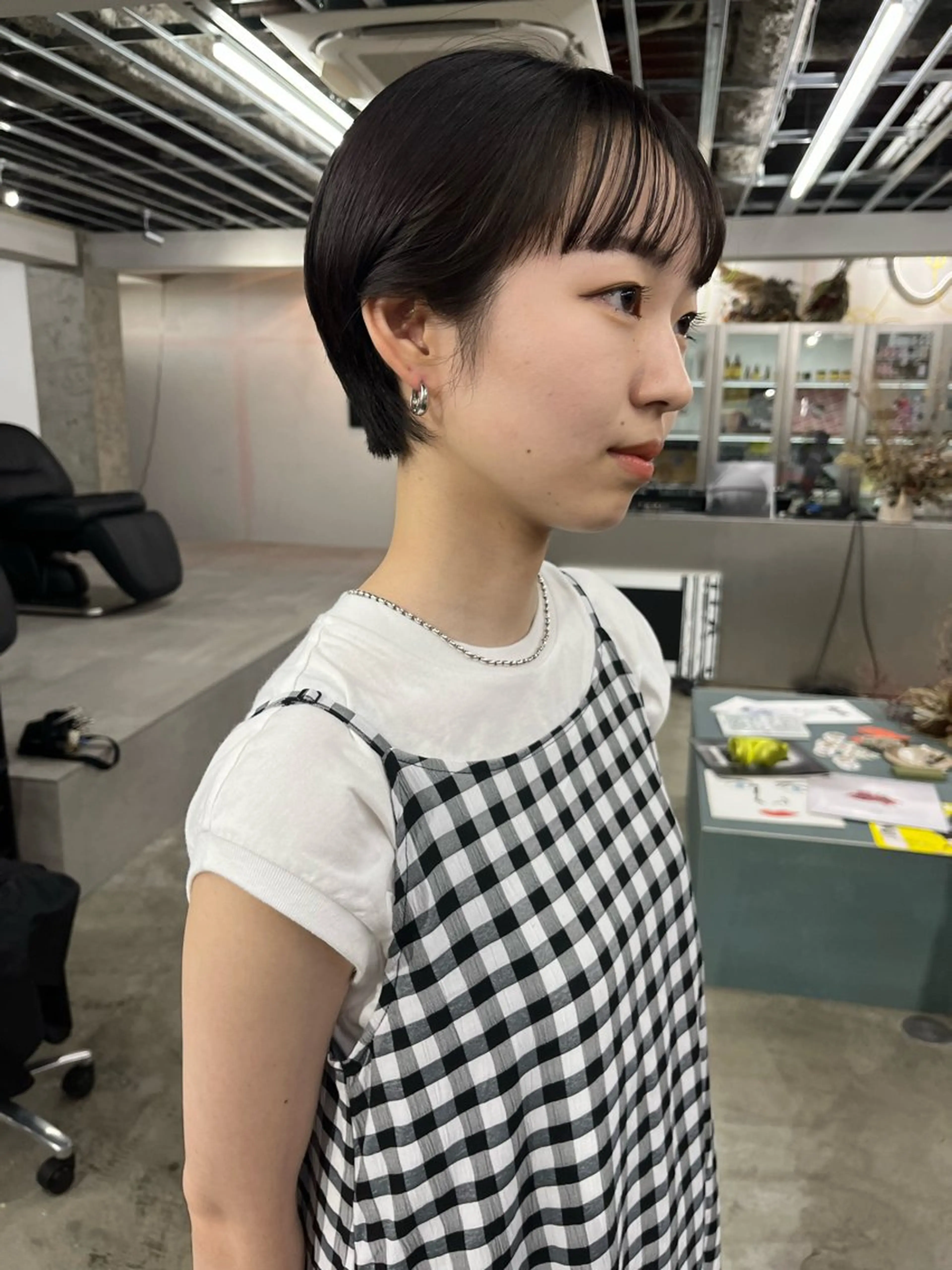 ショート カット ヘアカラー トリートメント ハイトーン/顔まわり レイヤー/YUKAのヘアスタイル