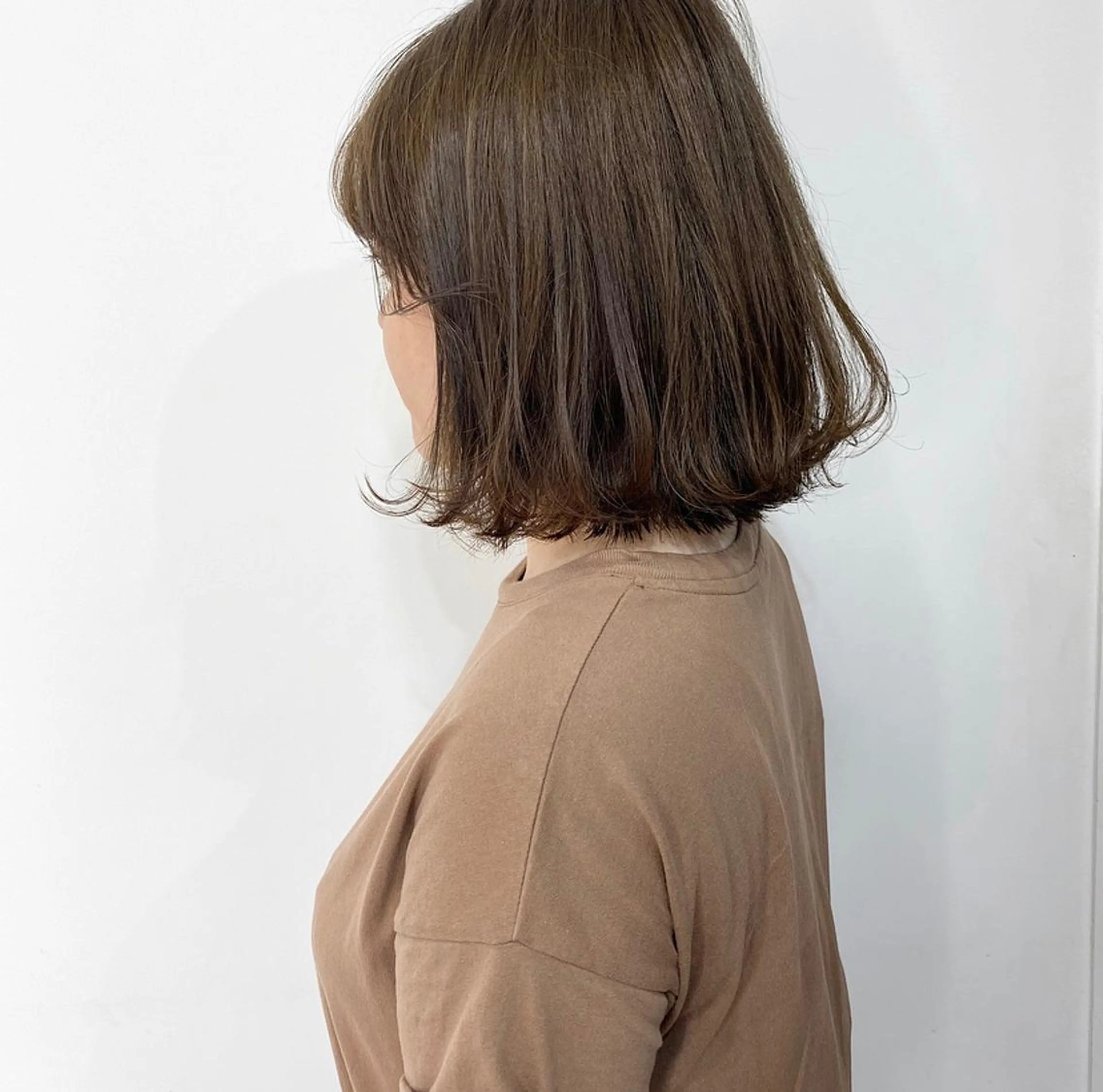 ミディアム 家里 圭子のヘアスタイル