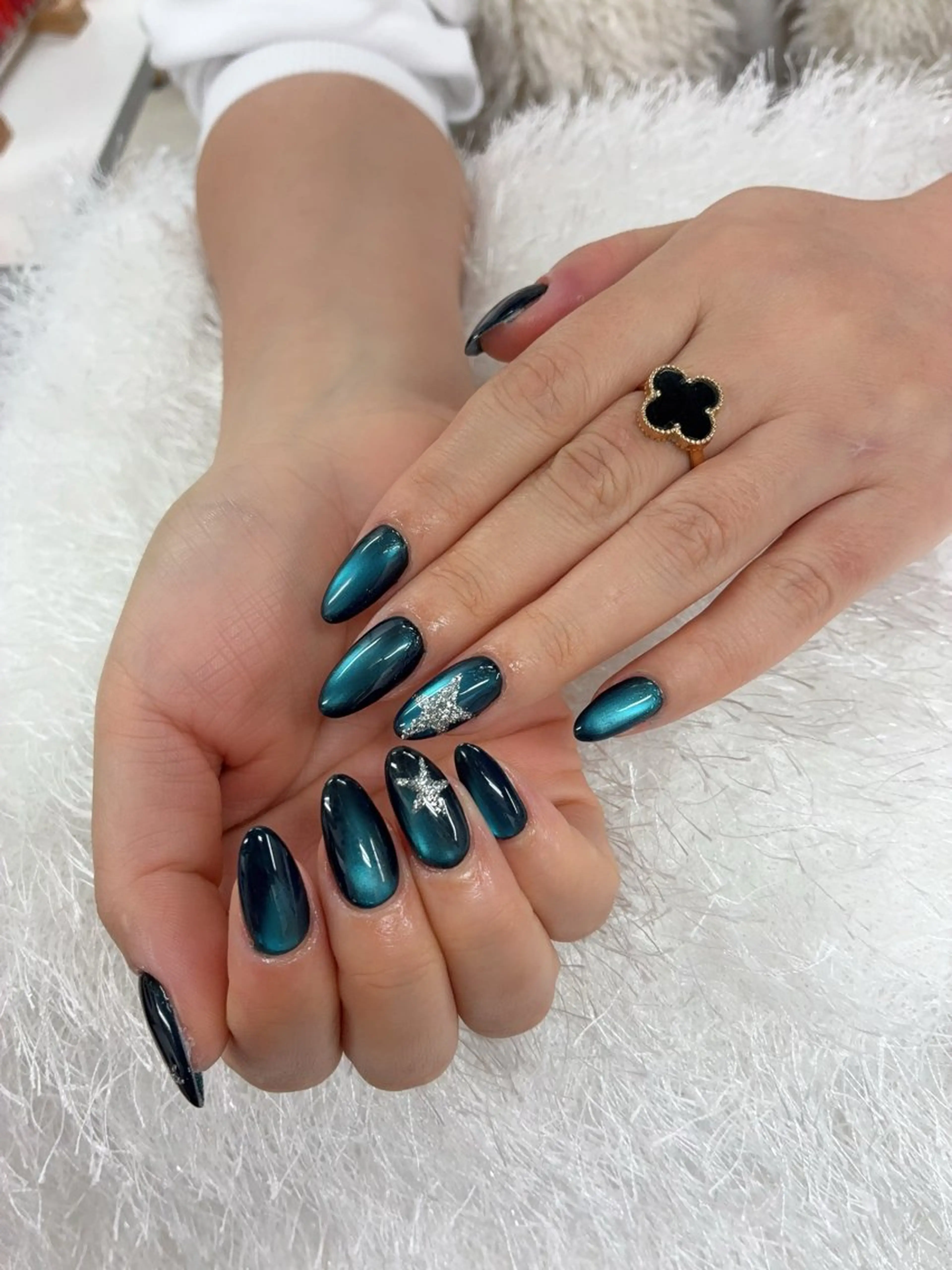 ネイル ハンドネイル 佐藤 依娜のネイルデザイン