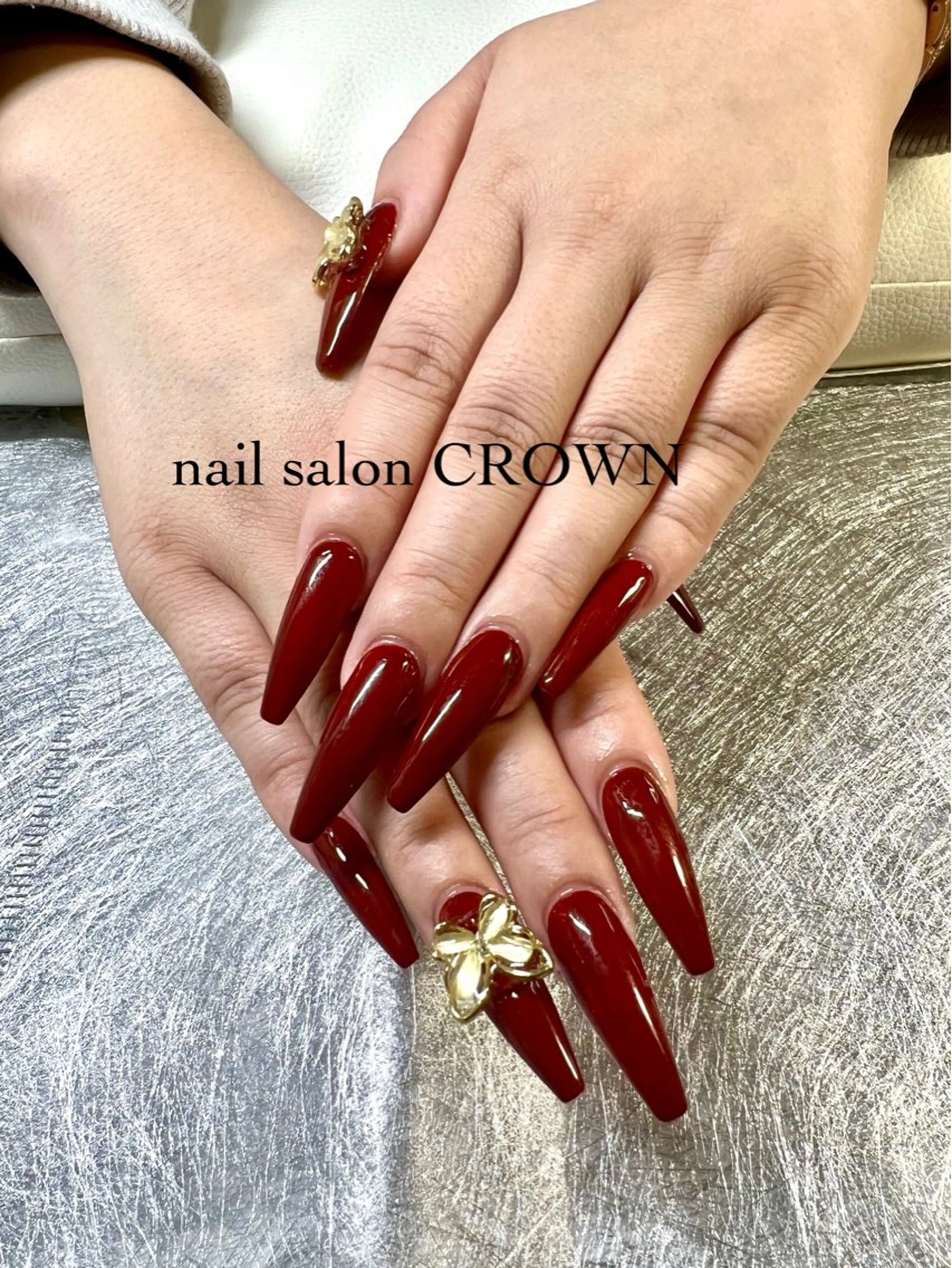 ネイル 長さ出し ワンカラーネイル 赤色 スカルプネイル nail salon CROWNのネイルデザイン