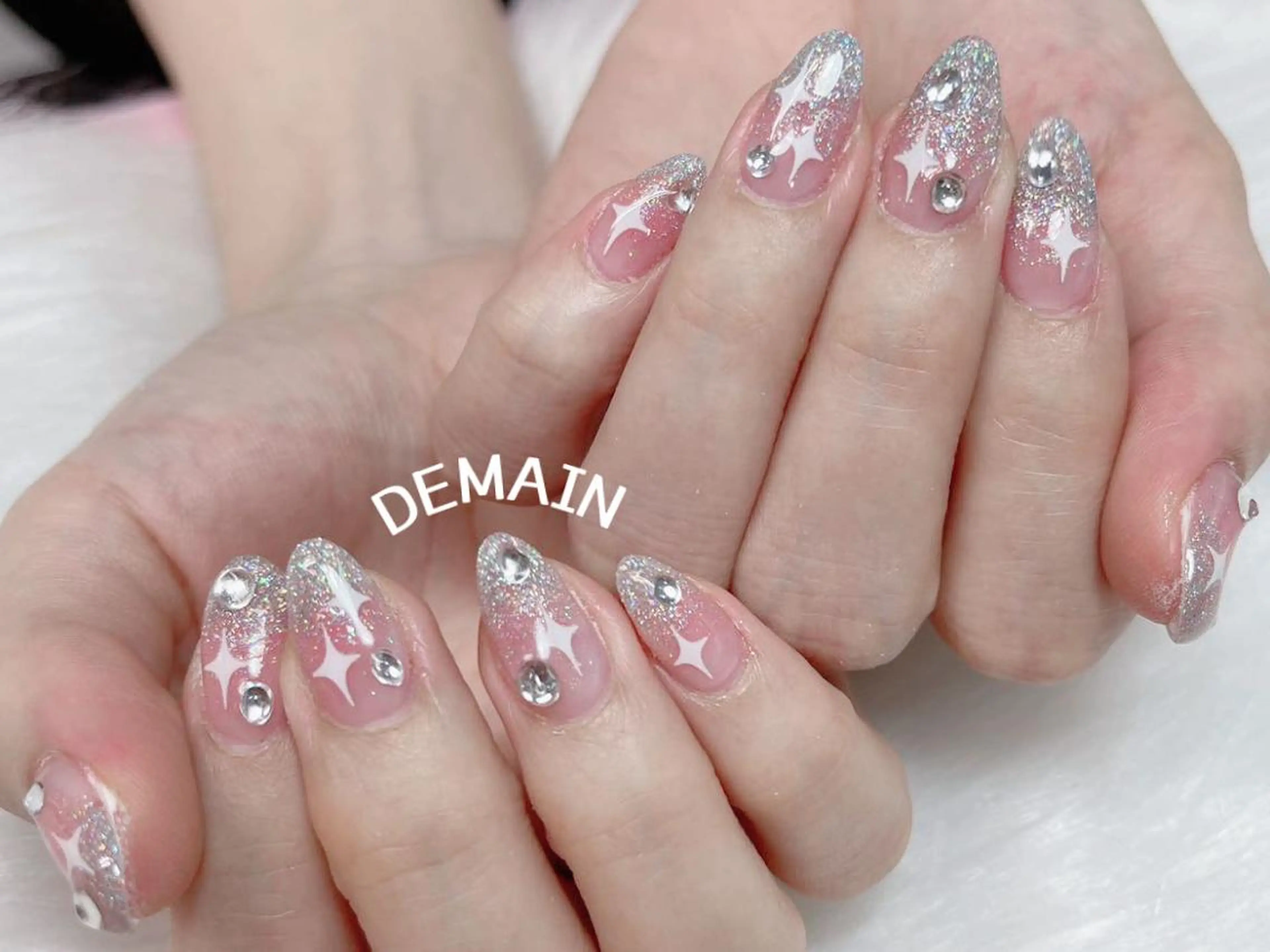 ネイル DEMAIN- 🌹のネイルデザイン