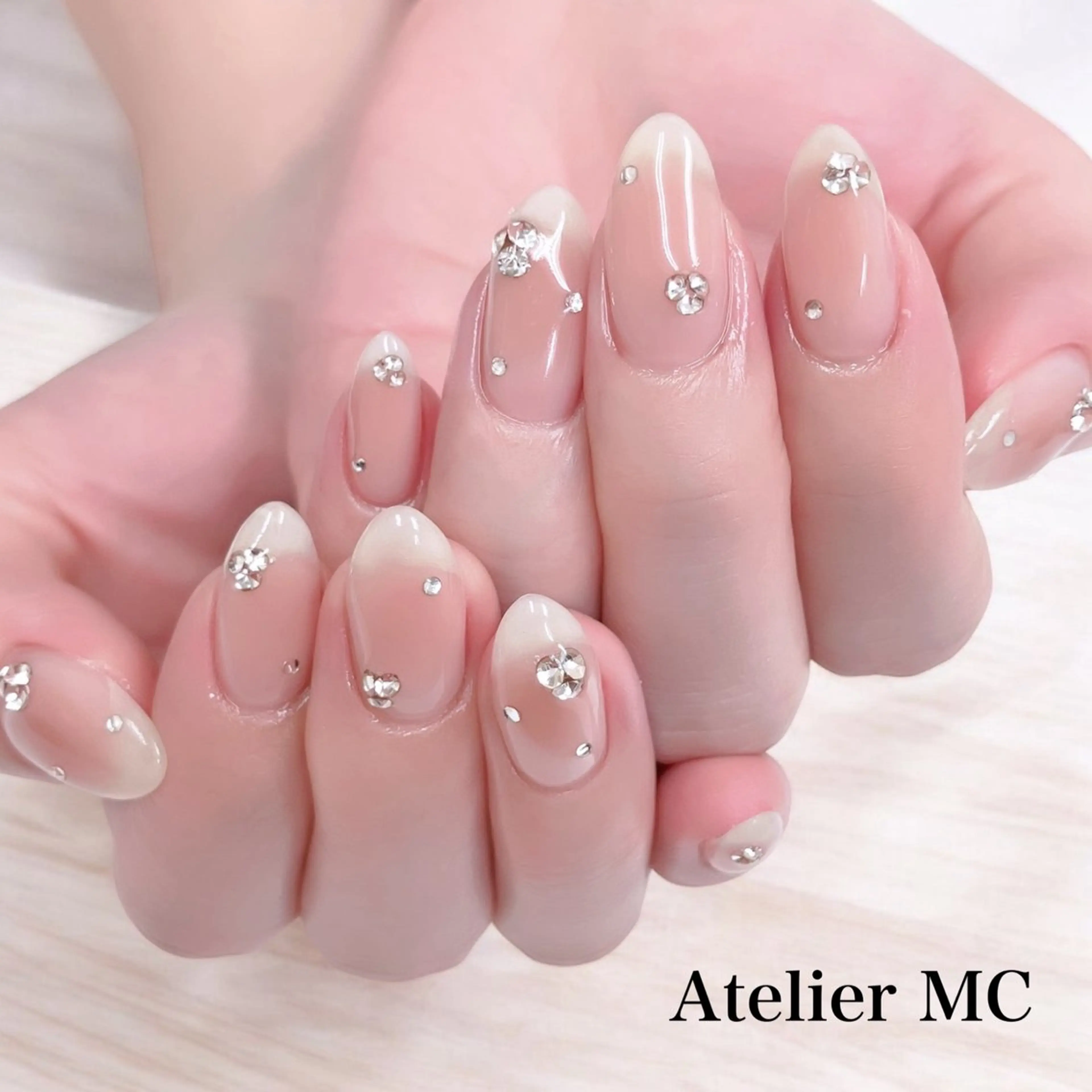 ネイル アトリエ エムシー 【新富町・東銀座】のネイルデザイン
