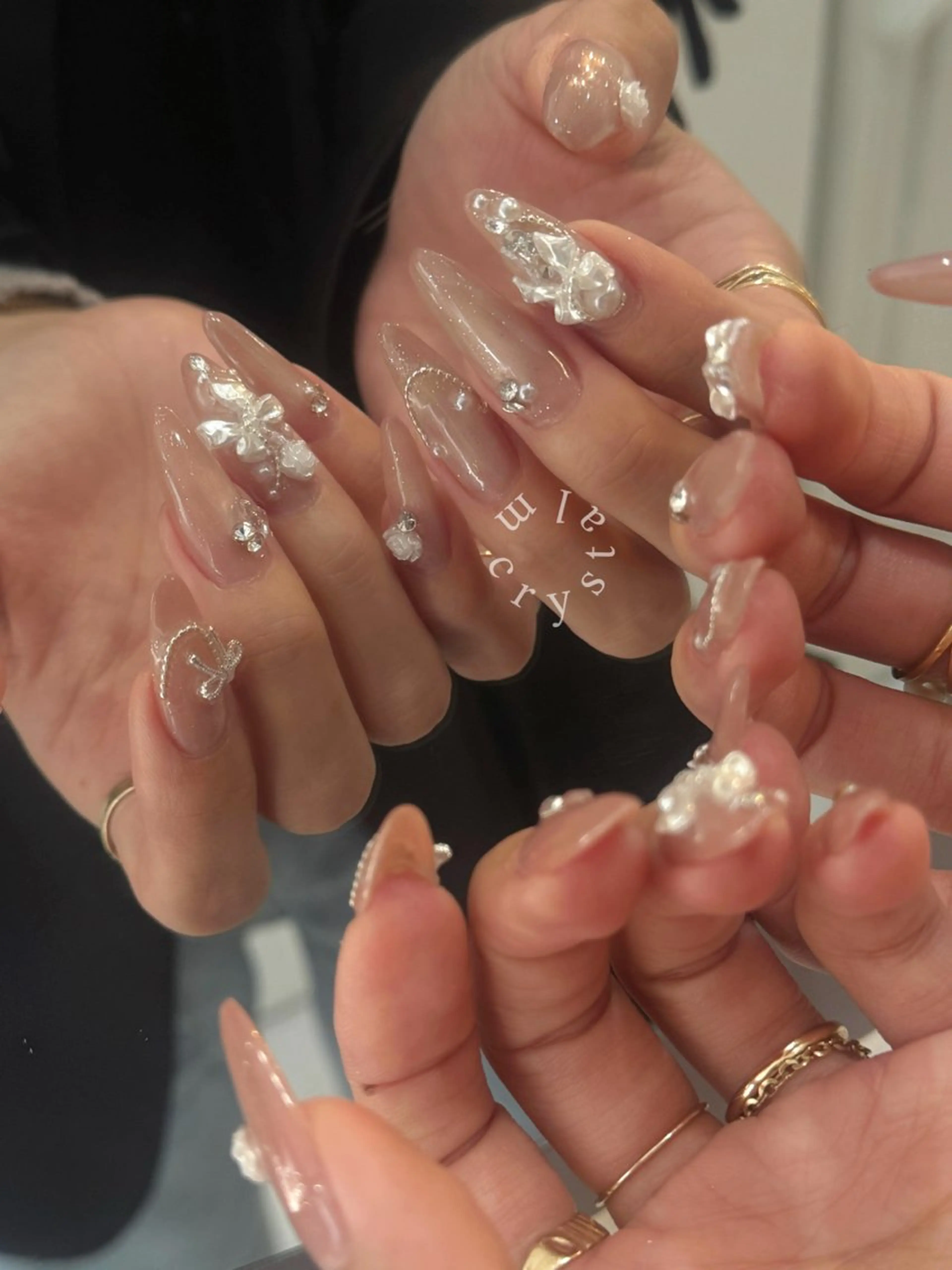 ロング ハンドネイル Nailsalon M-crystalのネイルデザイン