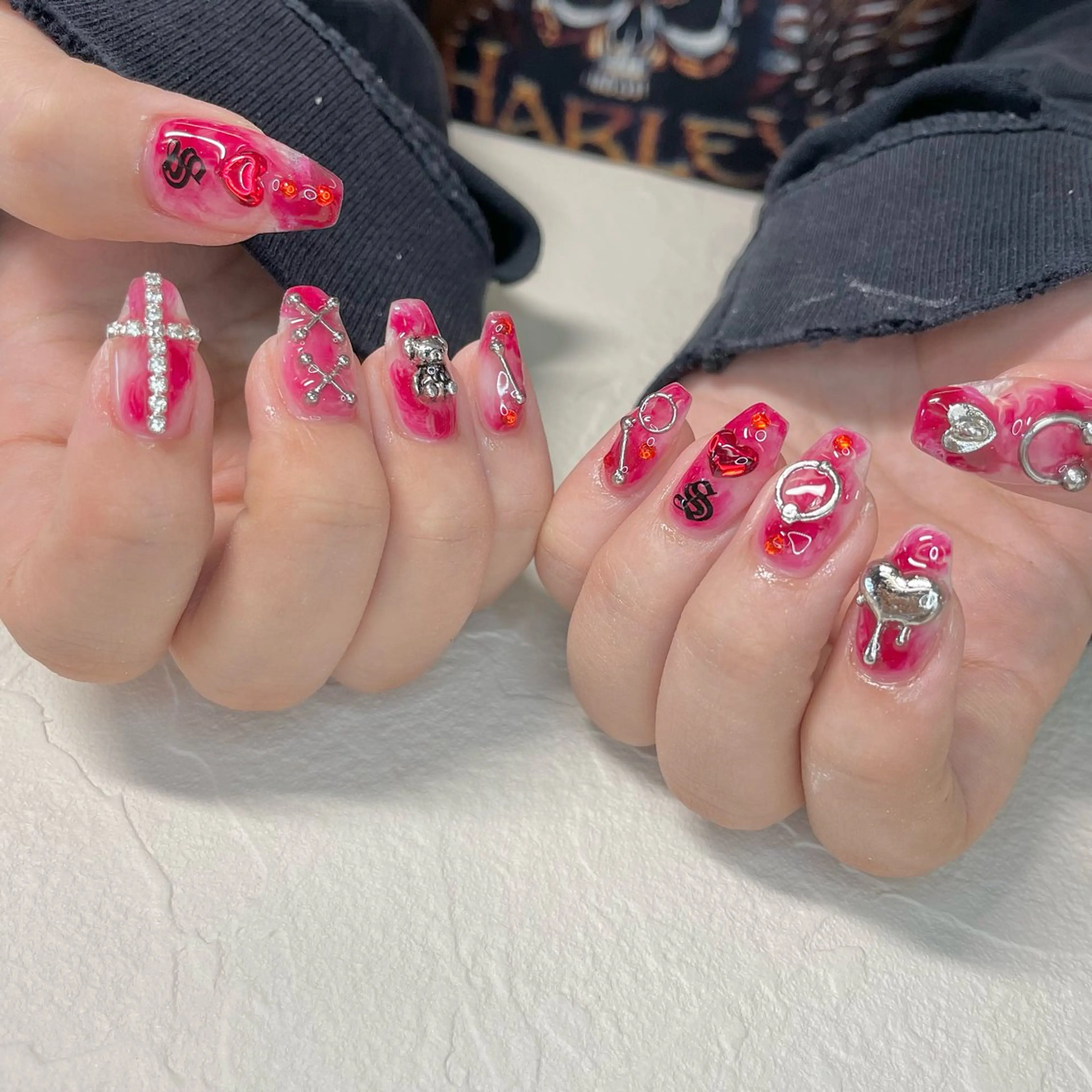 ネイル b'6 by Stir所属・b'6 SAKINAのネイルデザイン