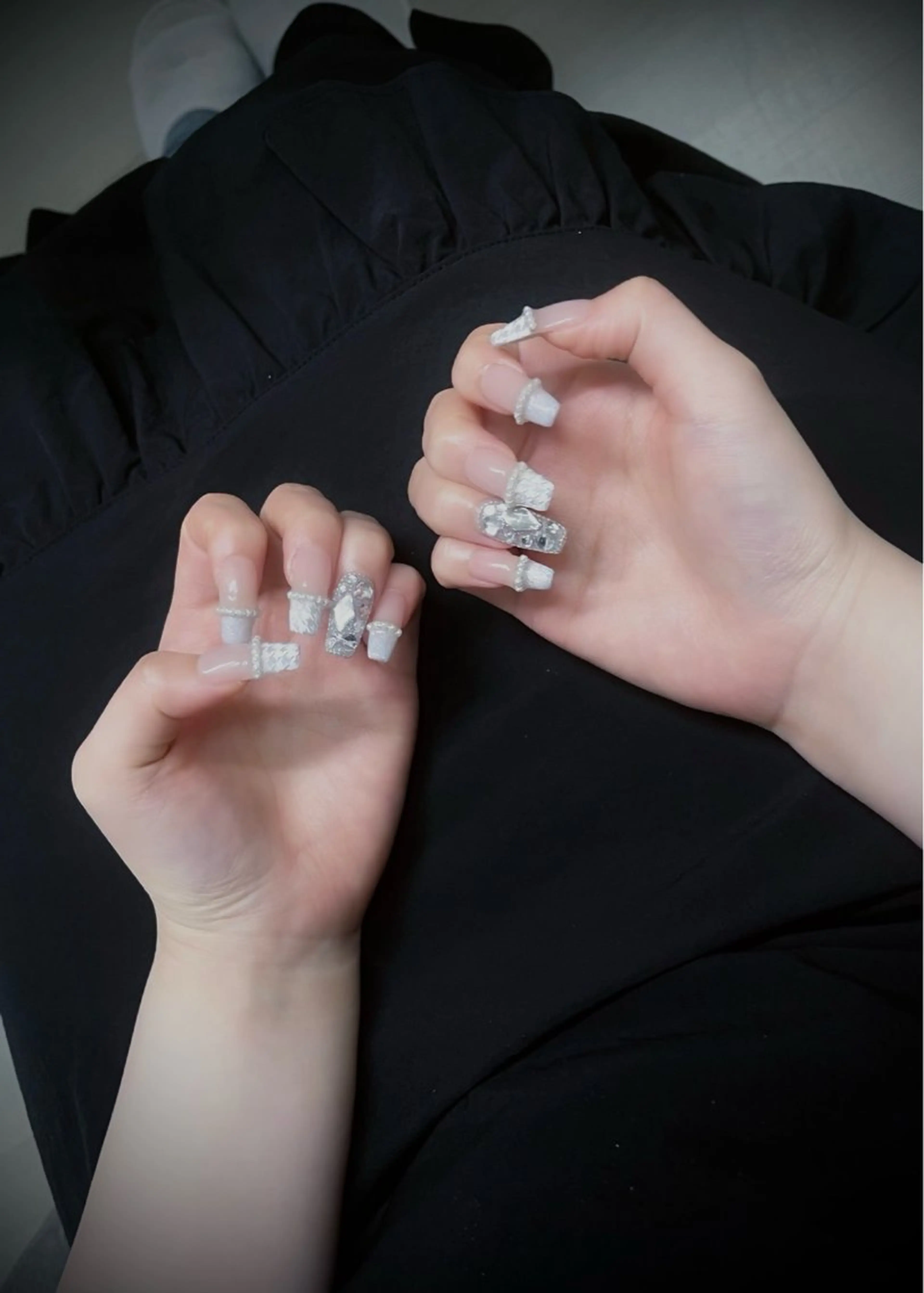 ネイル キラキラネイル マグネットネイル ワンカラーネイル スカルプネイル ワンホンネイル nine.🦋 YUKOのネイルデザイン