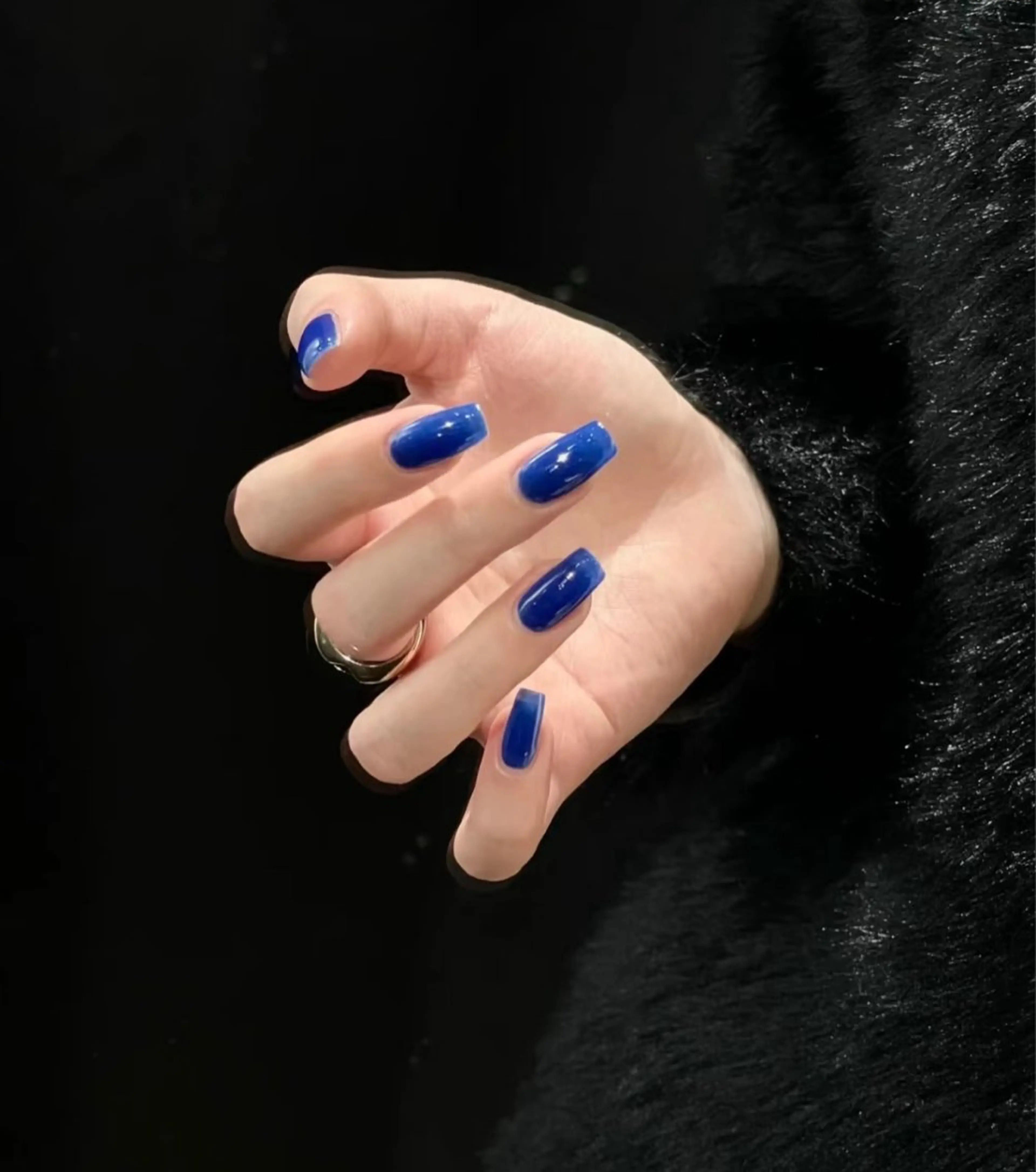 シン アモンのネイルデザイン