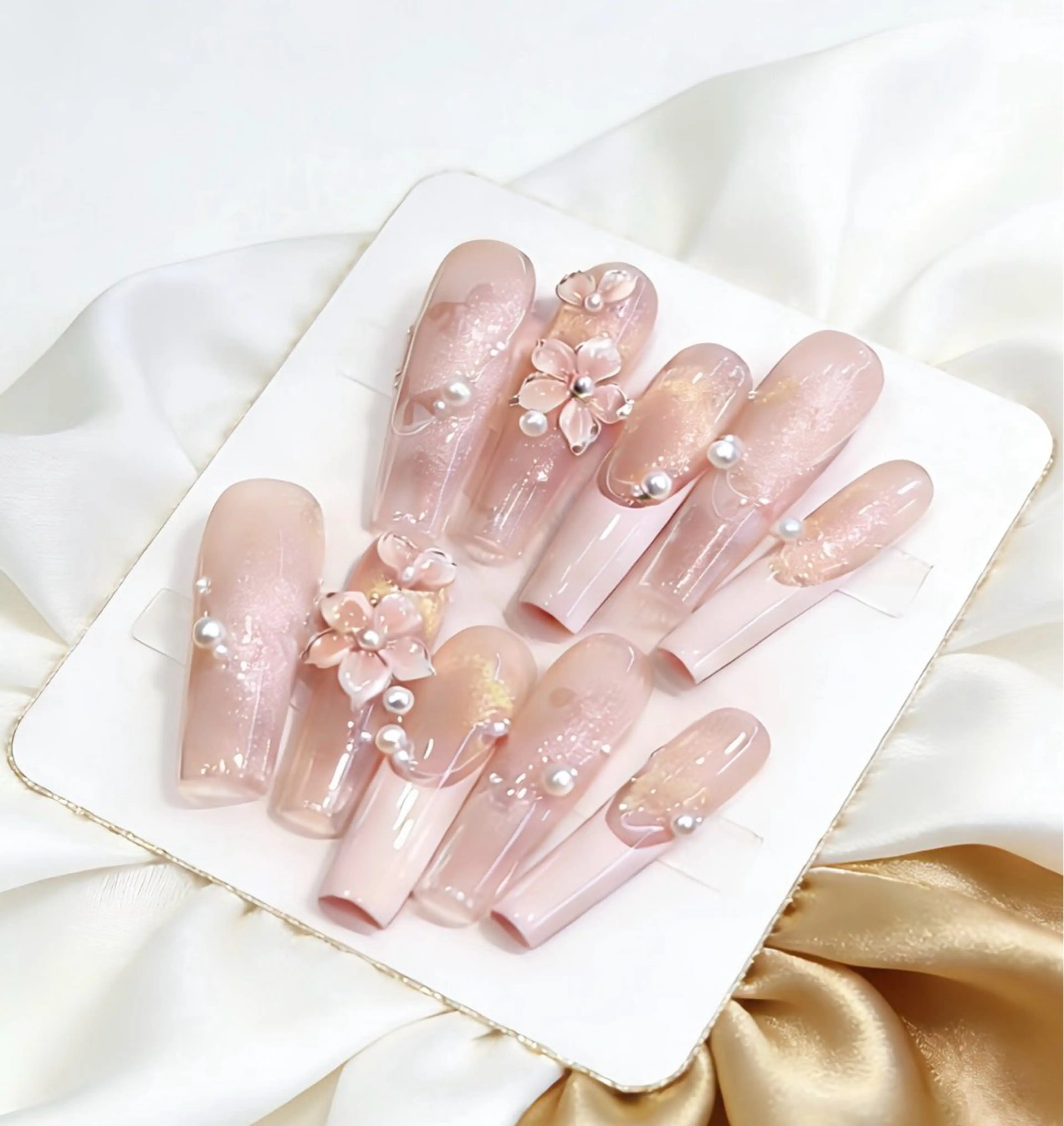 ネイル ETELUNA Nail 銀座店【パラジェル/フィルイン/チップスカルプ/マグネット/ニュアンス】所属・周 テイのネイルデザイン