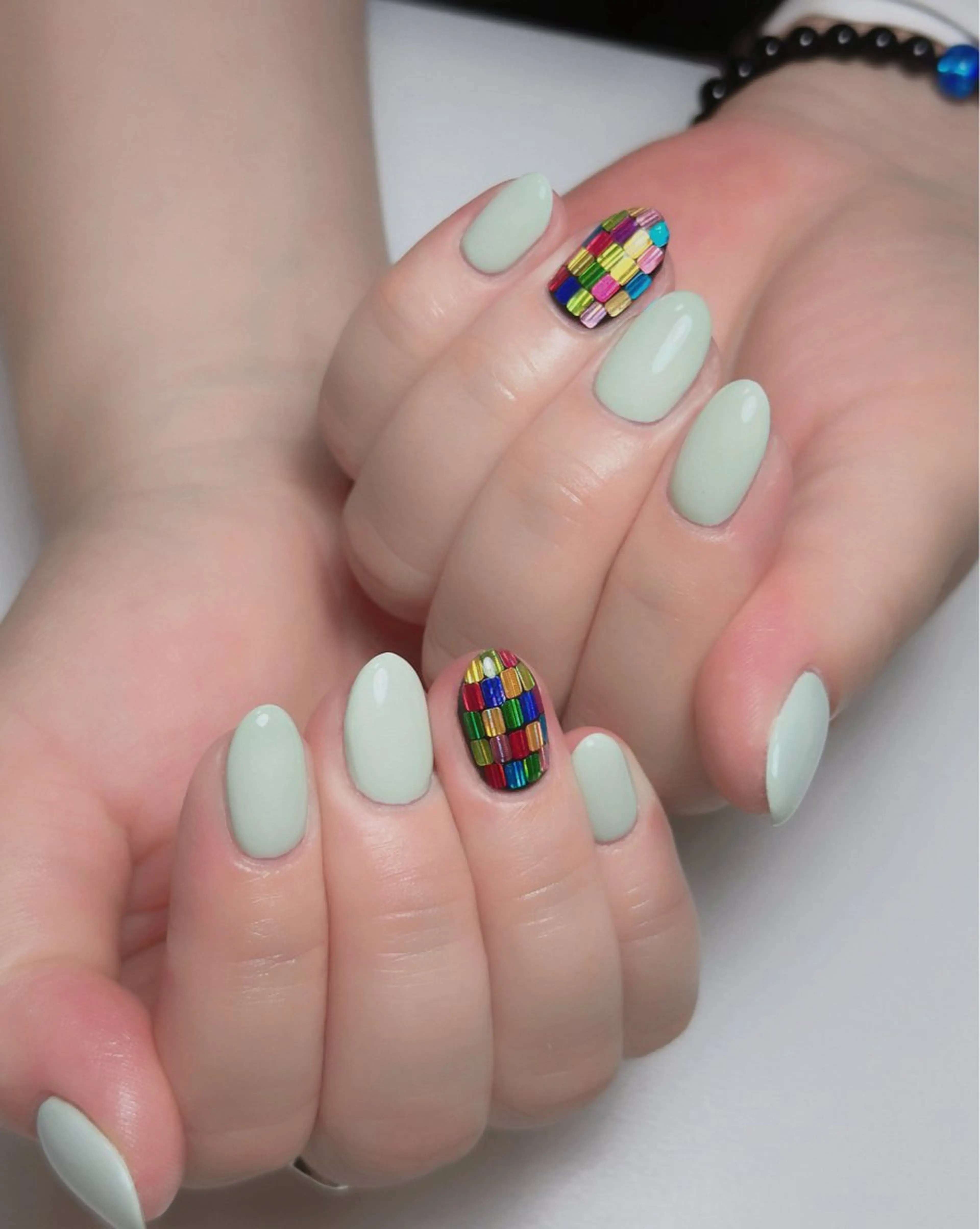 ネイル オーロラネイル 長さ出し フットネイル ラメ(グリッター) ラメグラデーション ハンドネイル 👍thumbs up nail👍のネイルデザイン