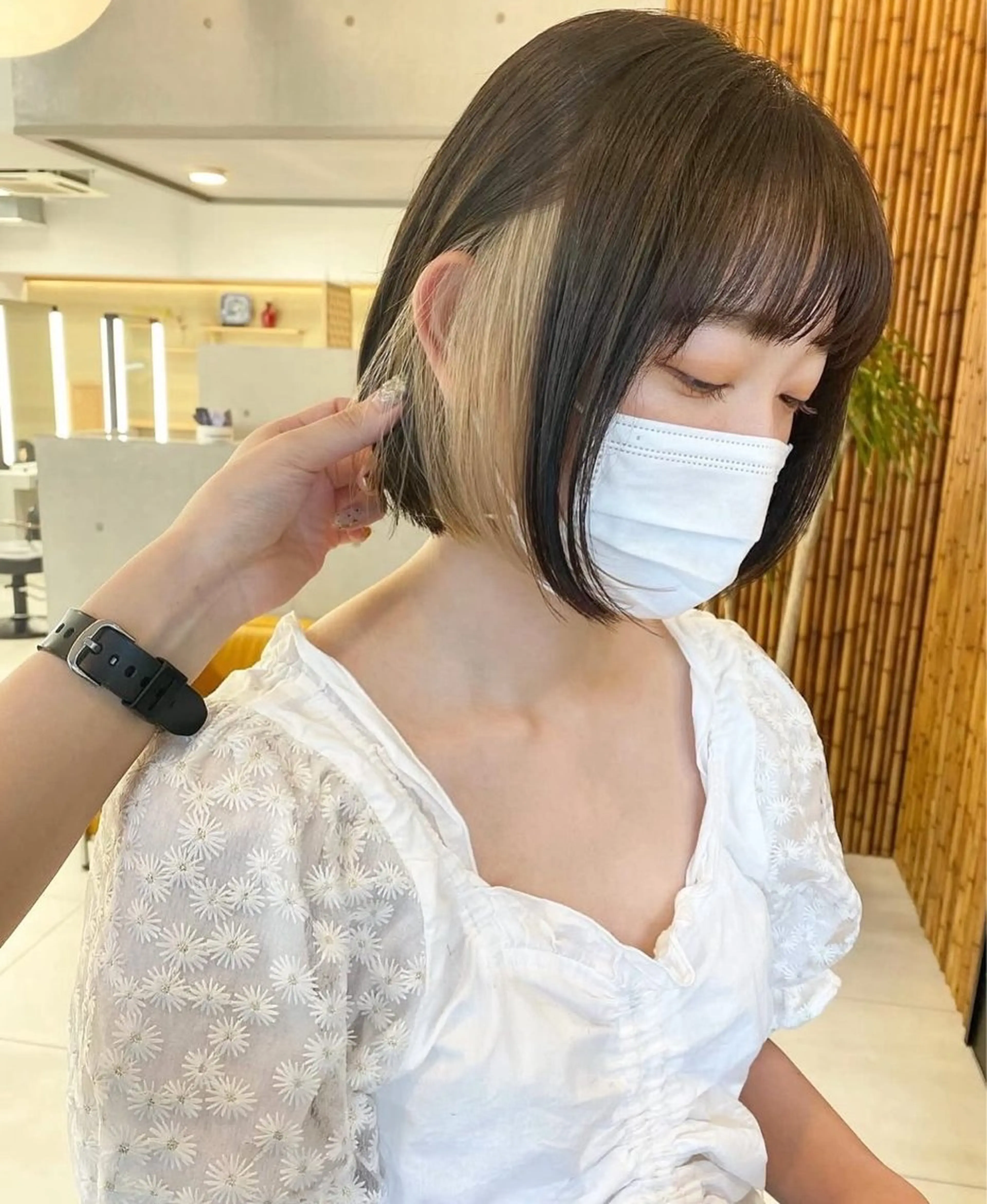 ショート カラー ブリーチ インナーカラー カット ヘアカラー 🖤顔まわり 盛れヘア⟡アズサ🖤のヘアスタイル