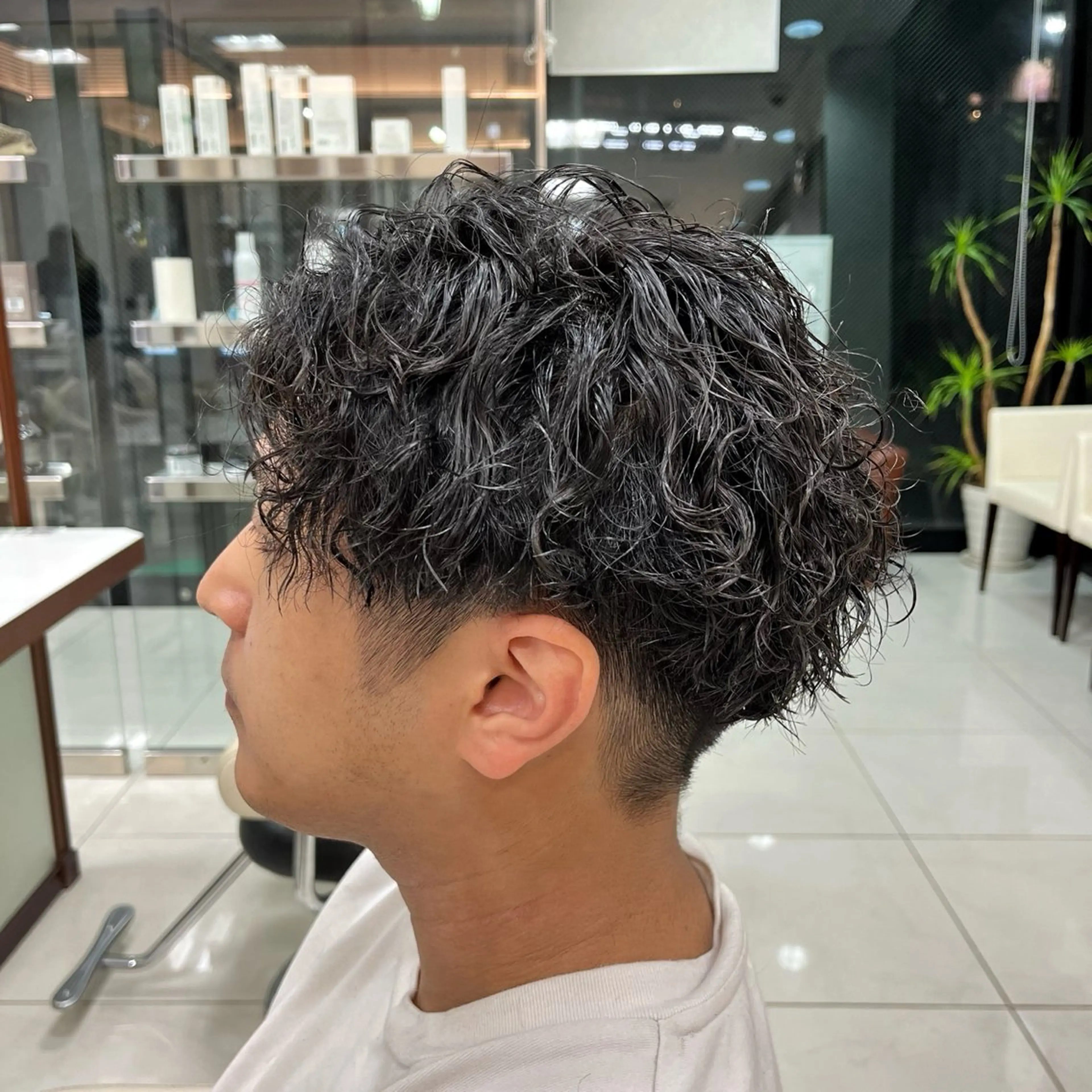 ミディアム 店舗指名No.1 吉岡　弘のヘアスタイル