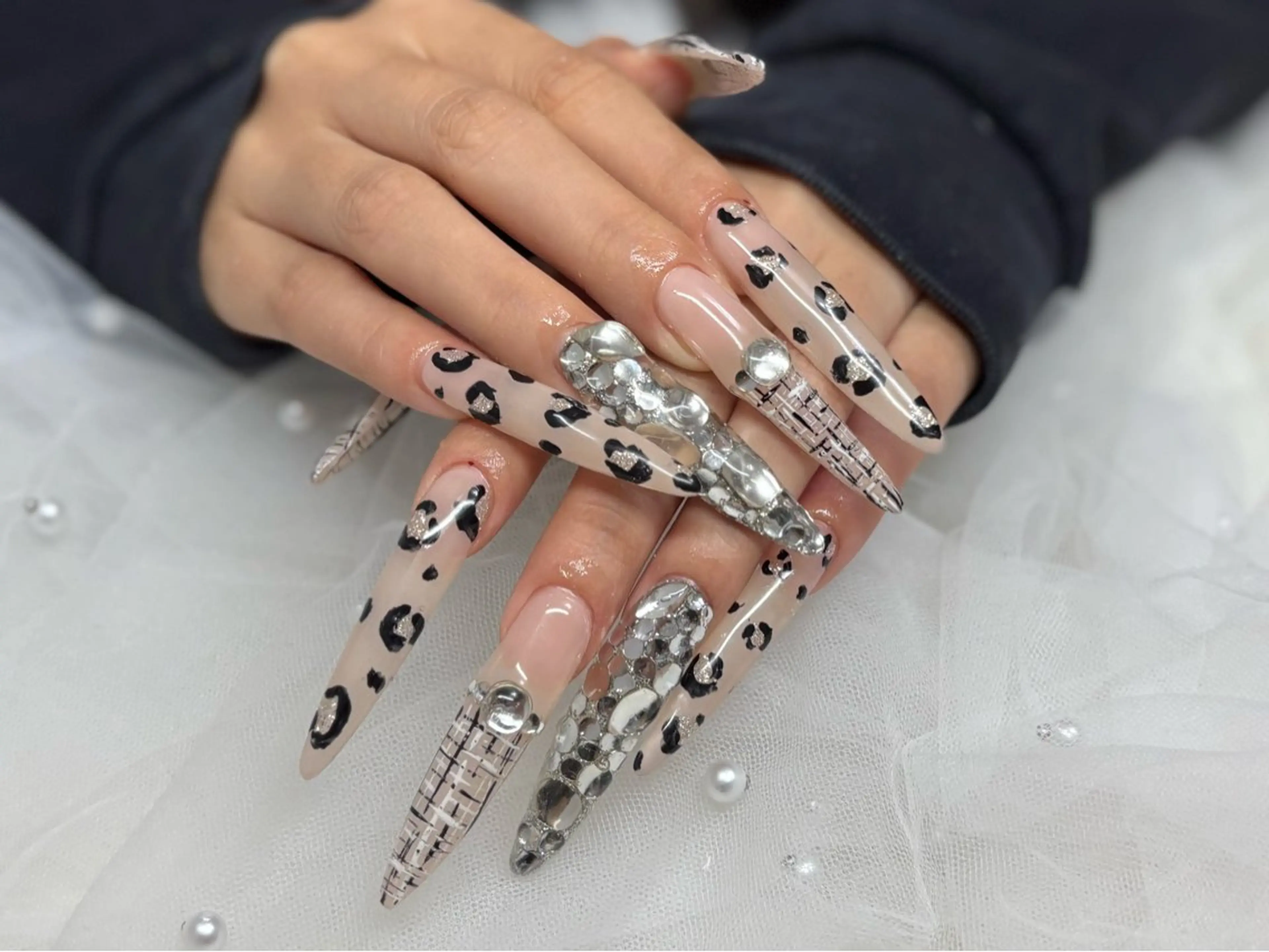 ネイル ハンドネイル ANELA ANNAのネイルデザイン