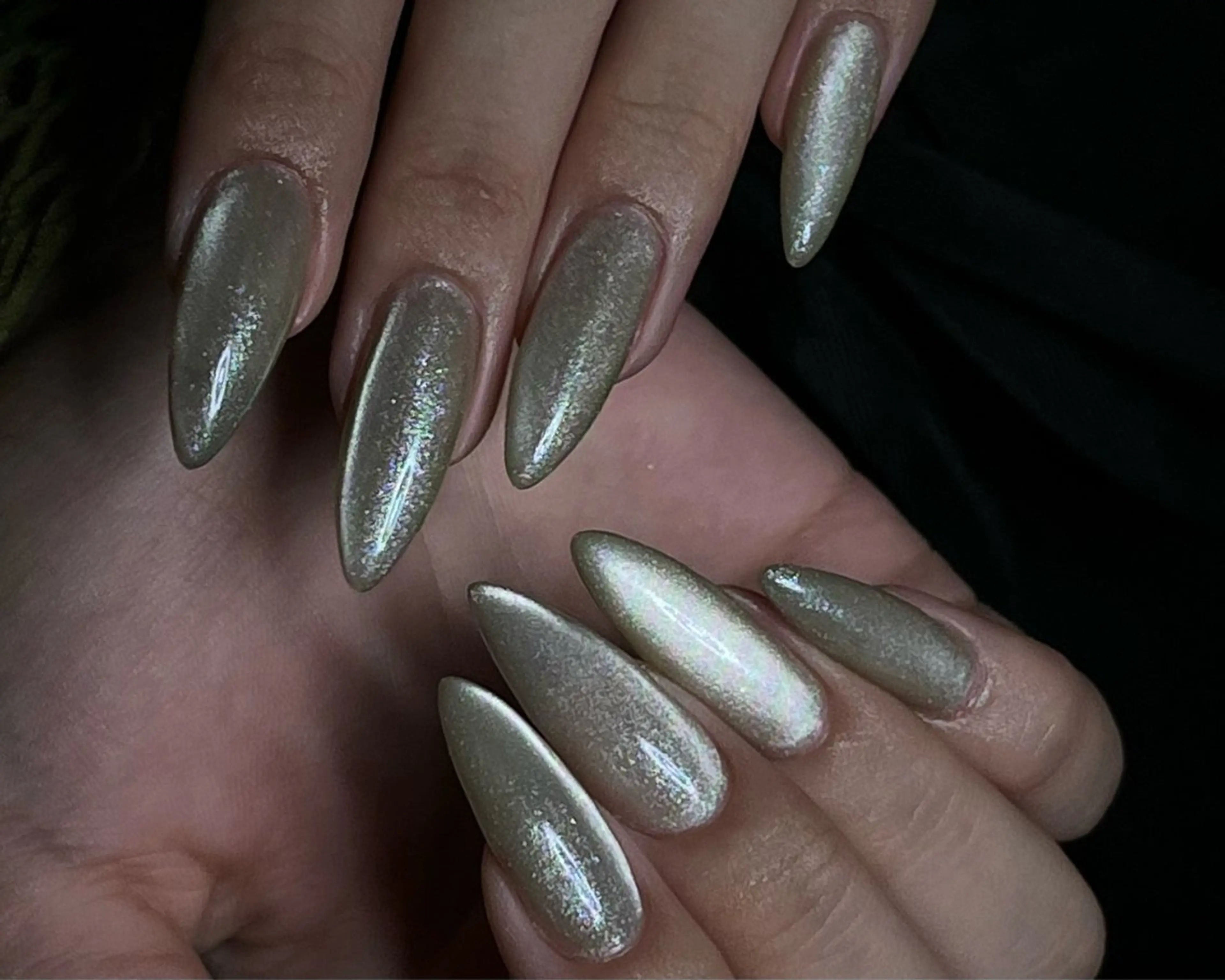 【オフ無】ハンド💅🏻マグネットネイル ワンカラーの写真