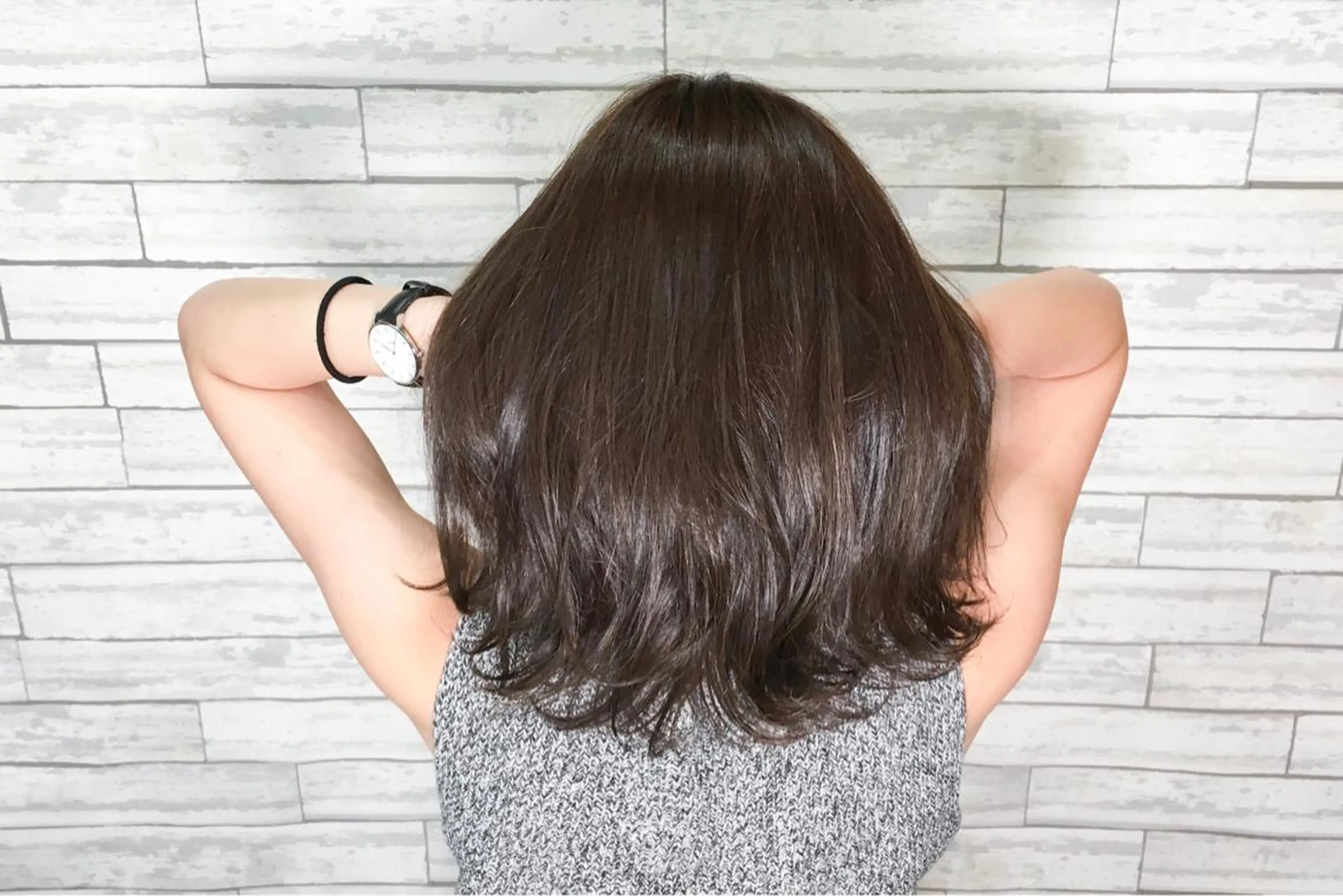 セミロング カラー ヘアアレンジ アッシュ ANBEL所属・ANBEL代表 西尾裕樹のヘアスタイル