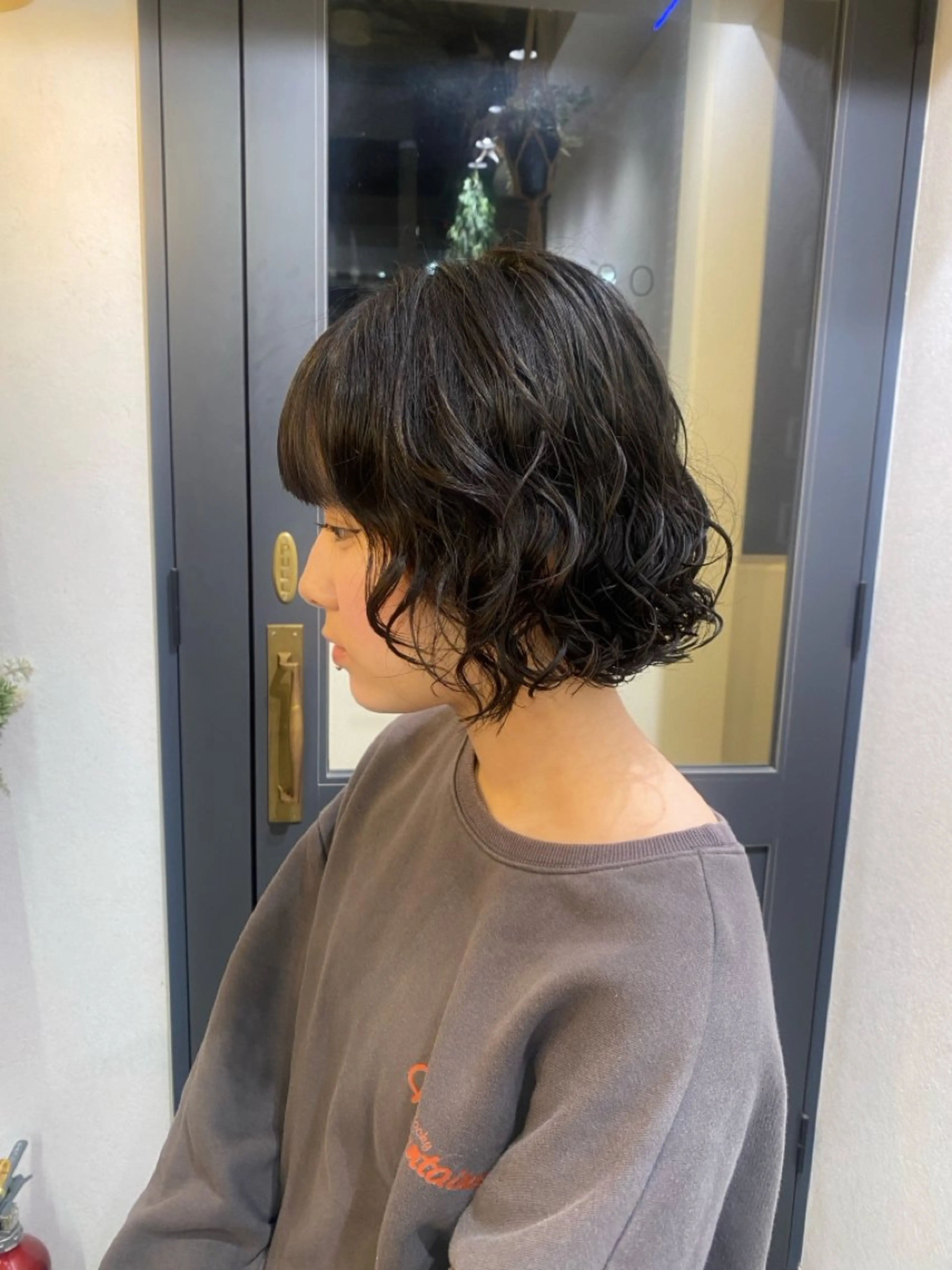 ミディアム 🖤🌀くるくる パーマ🌀🖤ayaのヘアスタイル