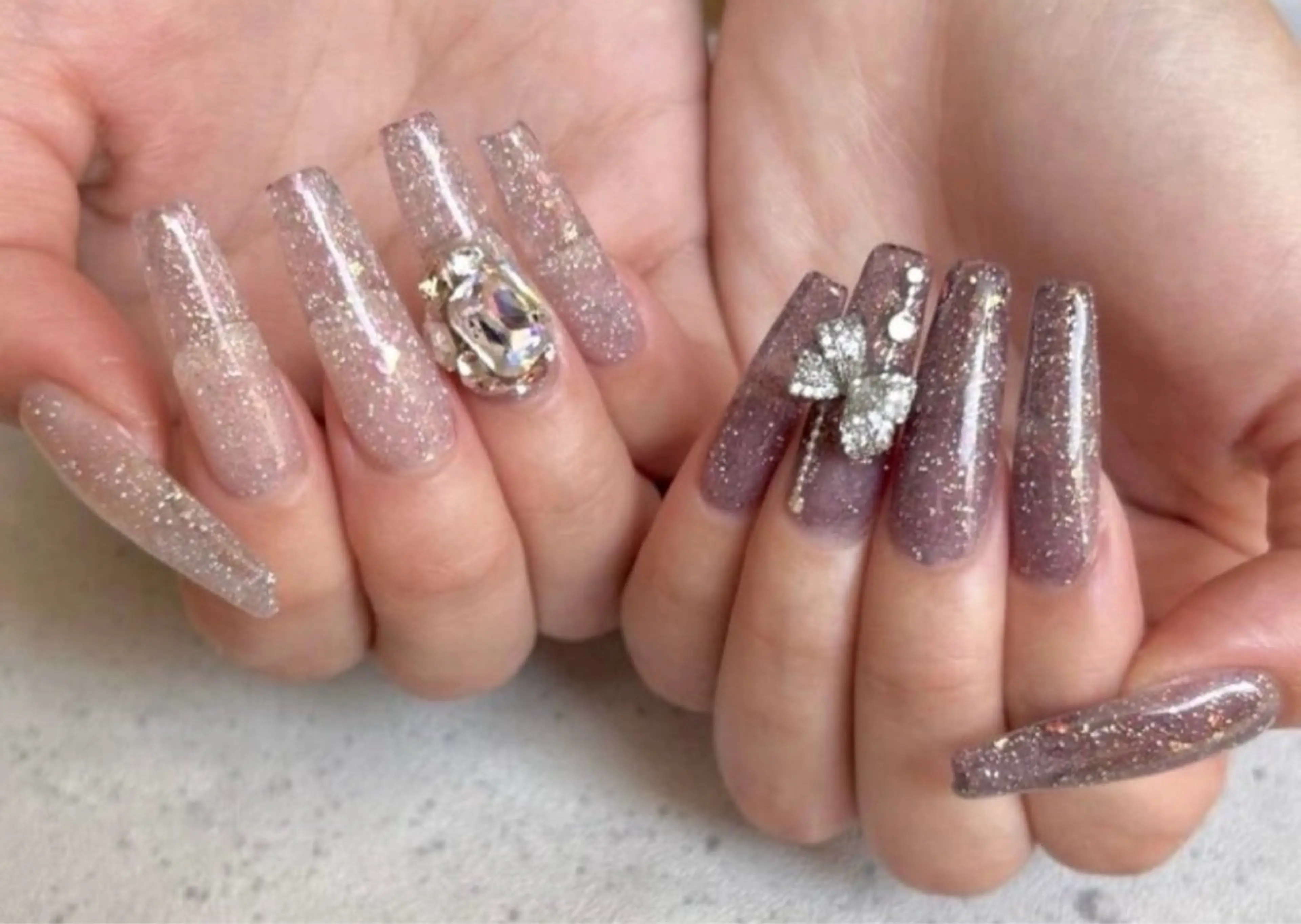 ネイル 唐牛 瑠海のネイルデザイン