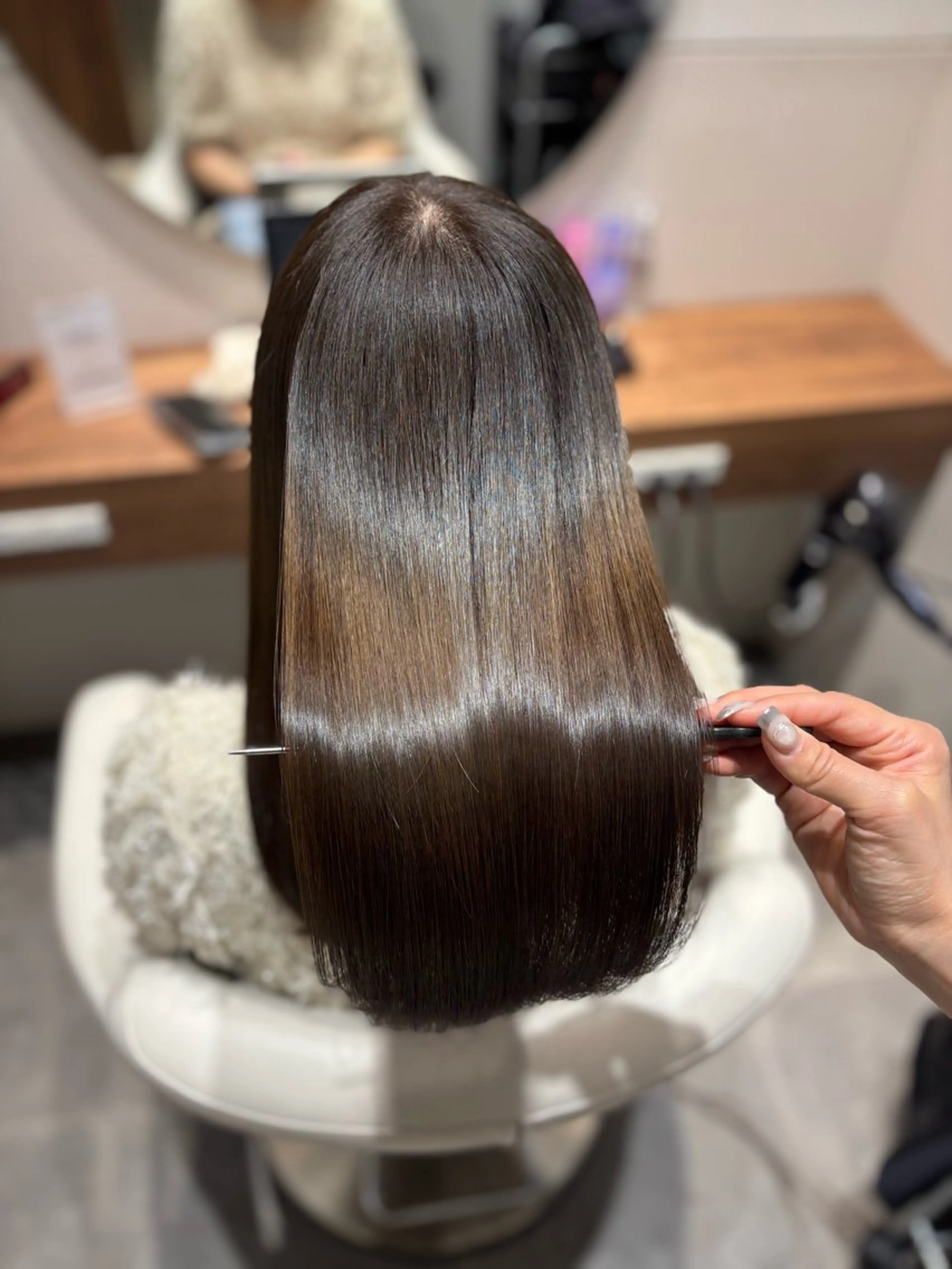 セミロング トリートメント 美髪ヘア 🤍erikaのヘアスタイル