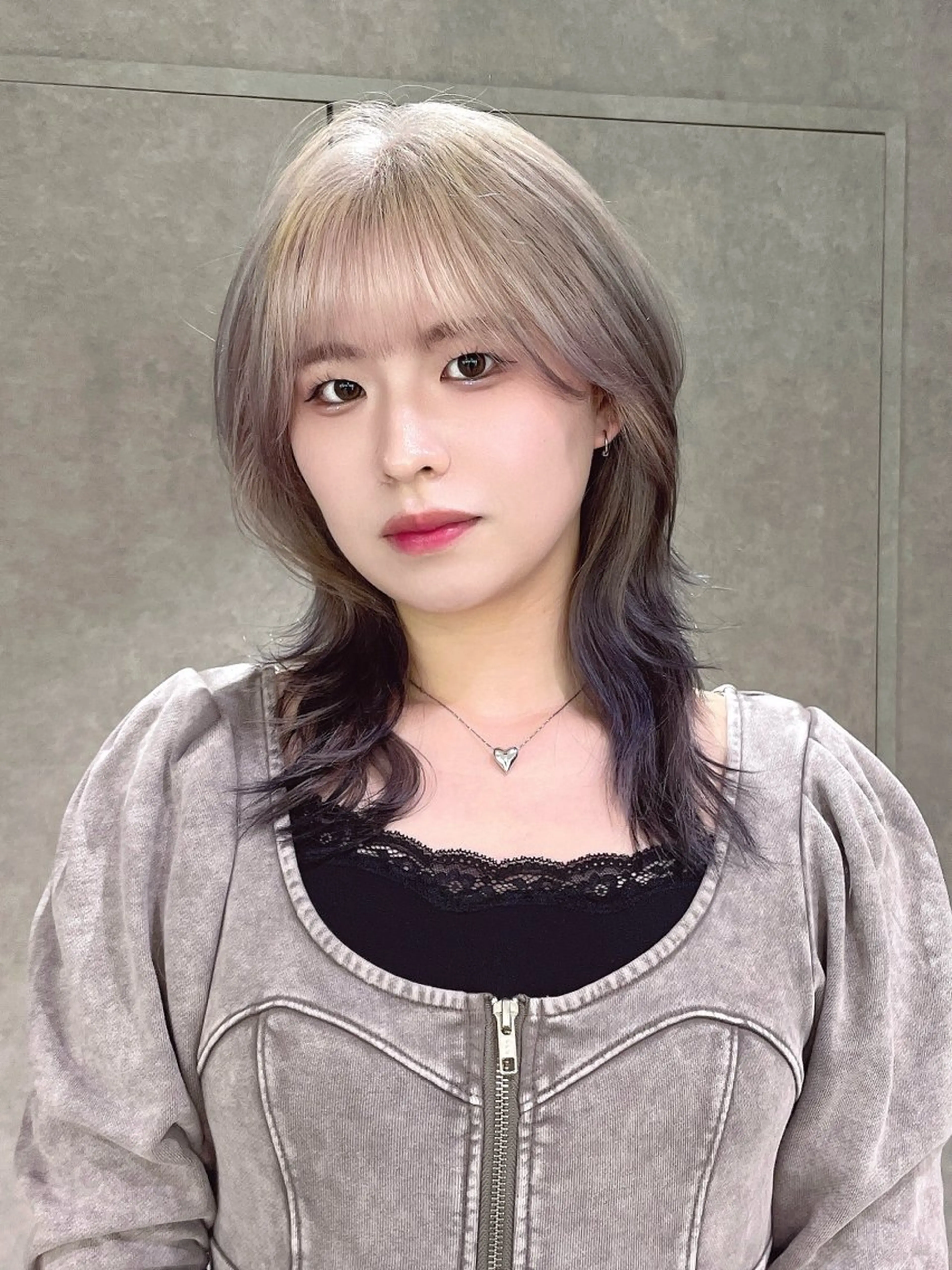 ミディアム カラー ブリーチ デザインカラー ハッシュカット カット ヘアカラー yu-kaハッシュ カット/韓国レイヤーのヘアスタイル