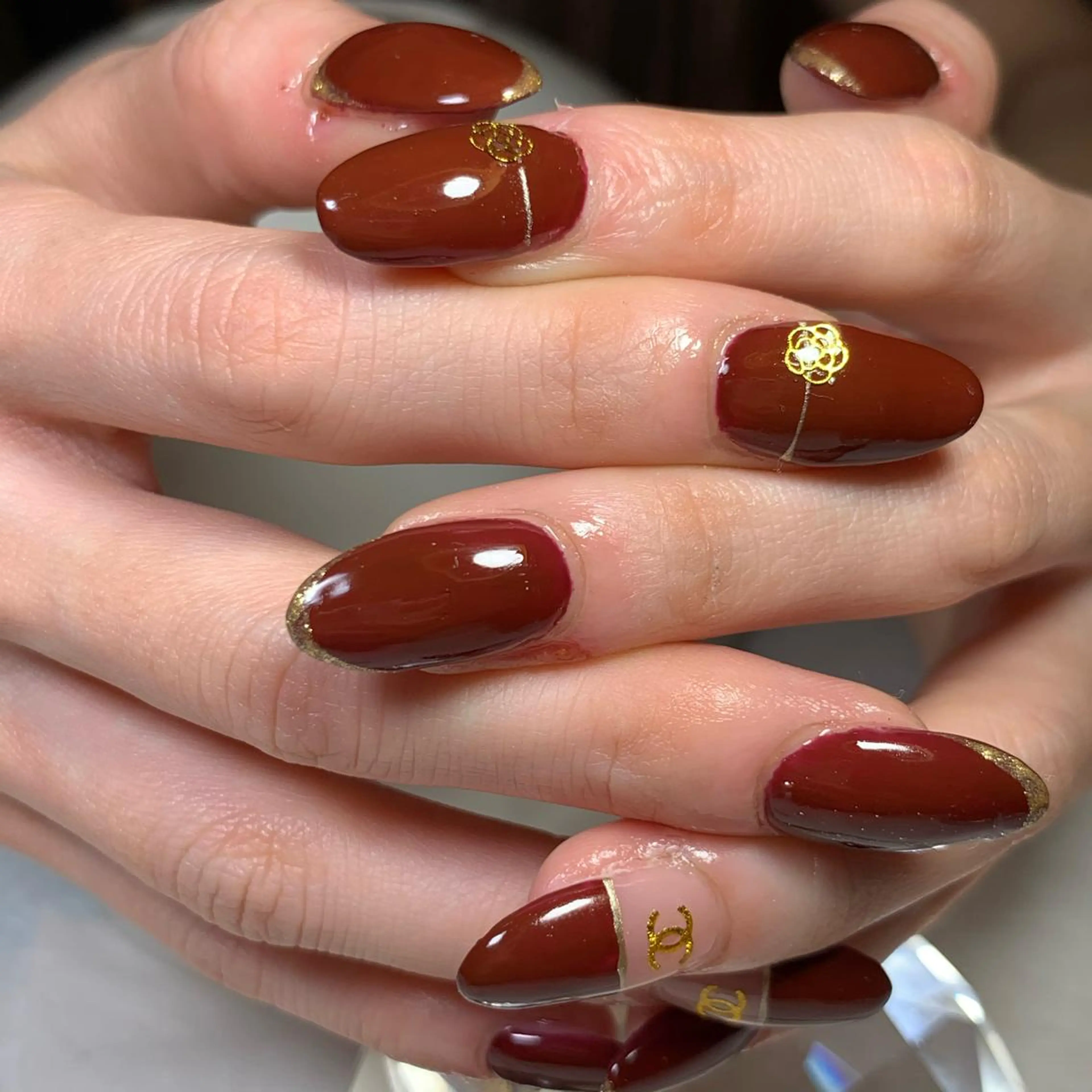 ネイル ボルドー ワンカラーネイル ハンドネイル 蓑原 佳央里のネイルデザイン