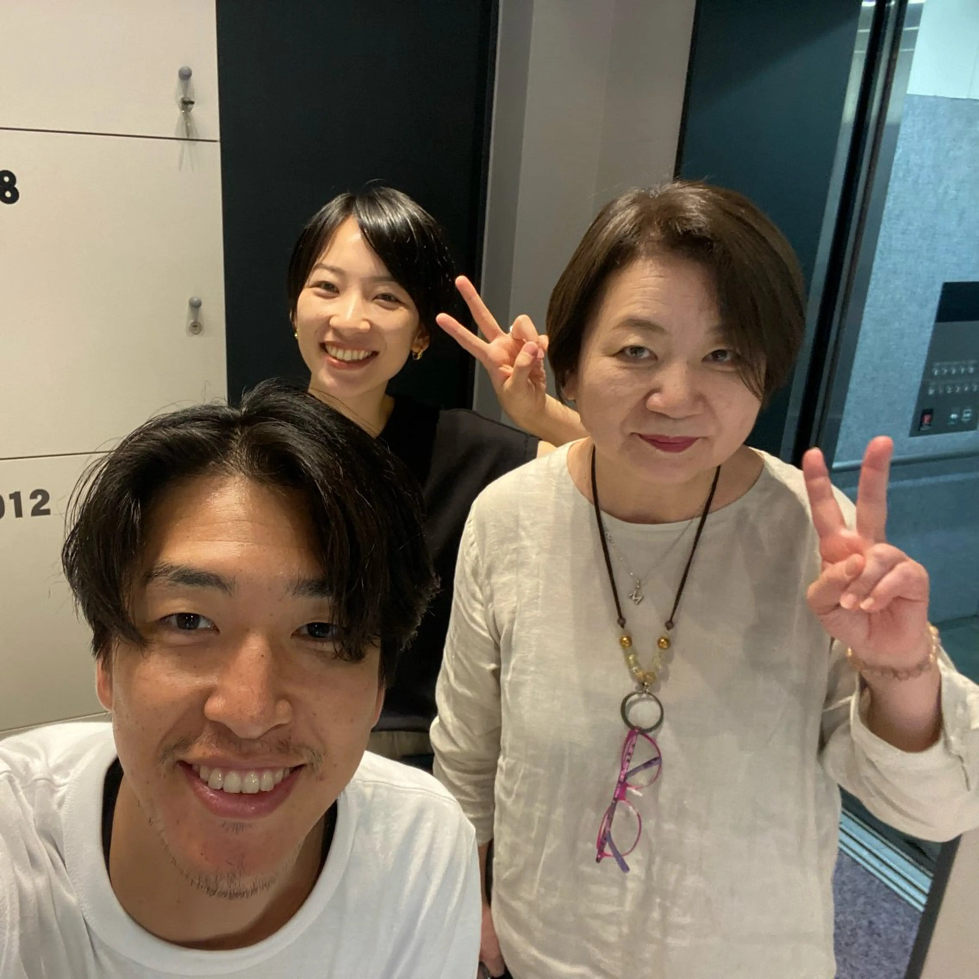 ショート ハイライト 髪質改善 レイヤーカット ショートヘア また会いたくなる 美容師【KENTA】のヘアスタイル