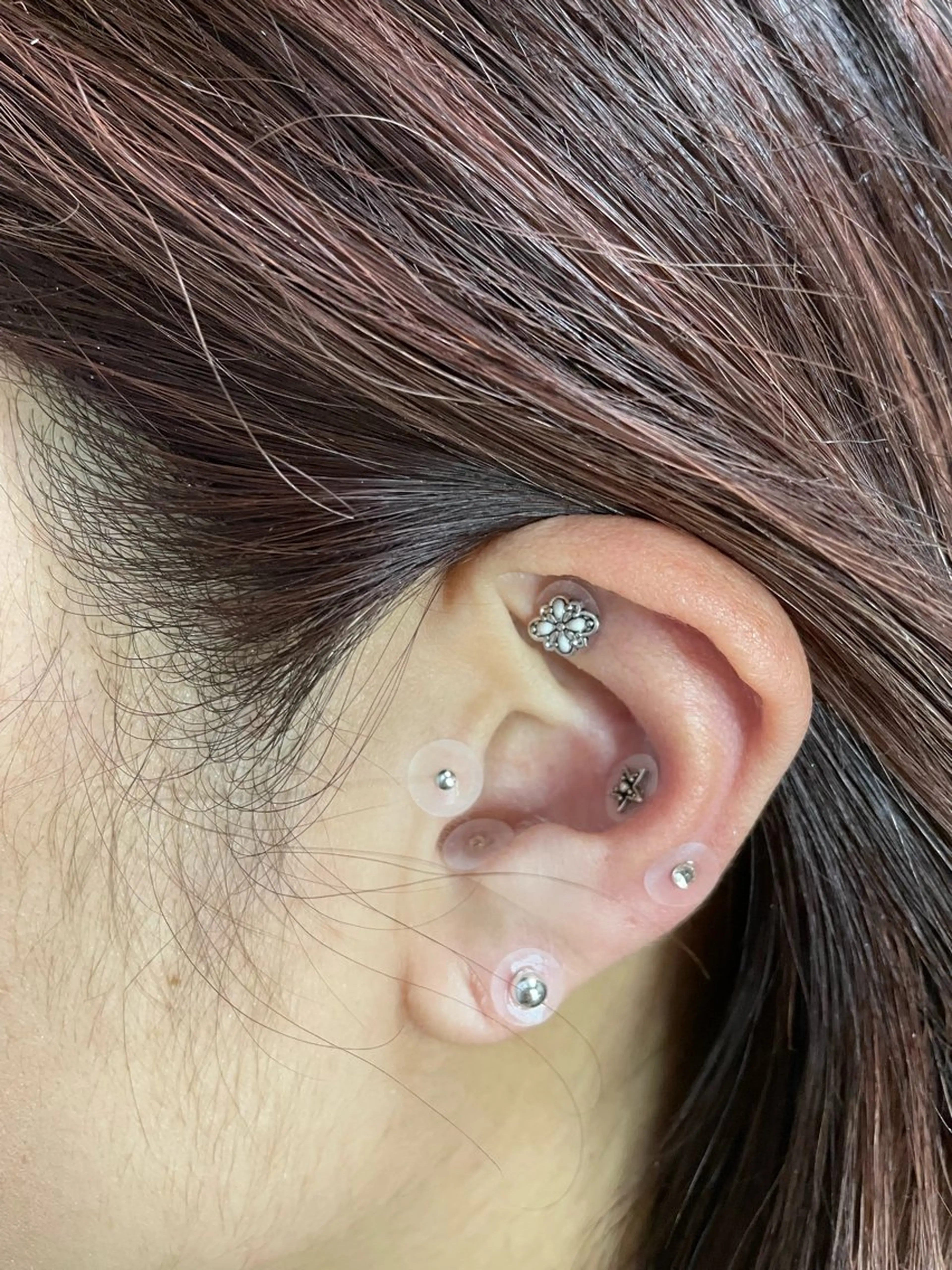 Mi-roomネイル 耳ツボジュエリーのネイルデザイン