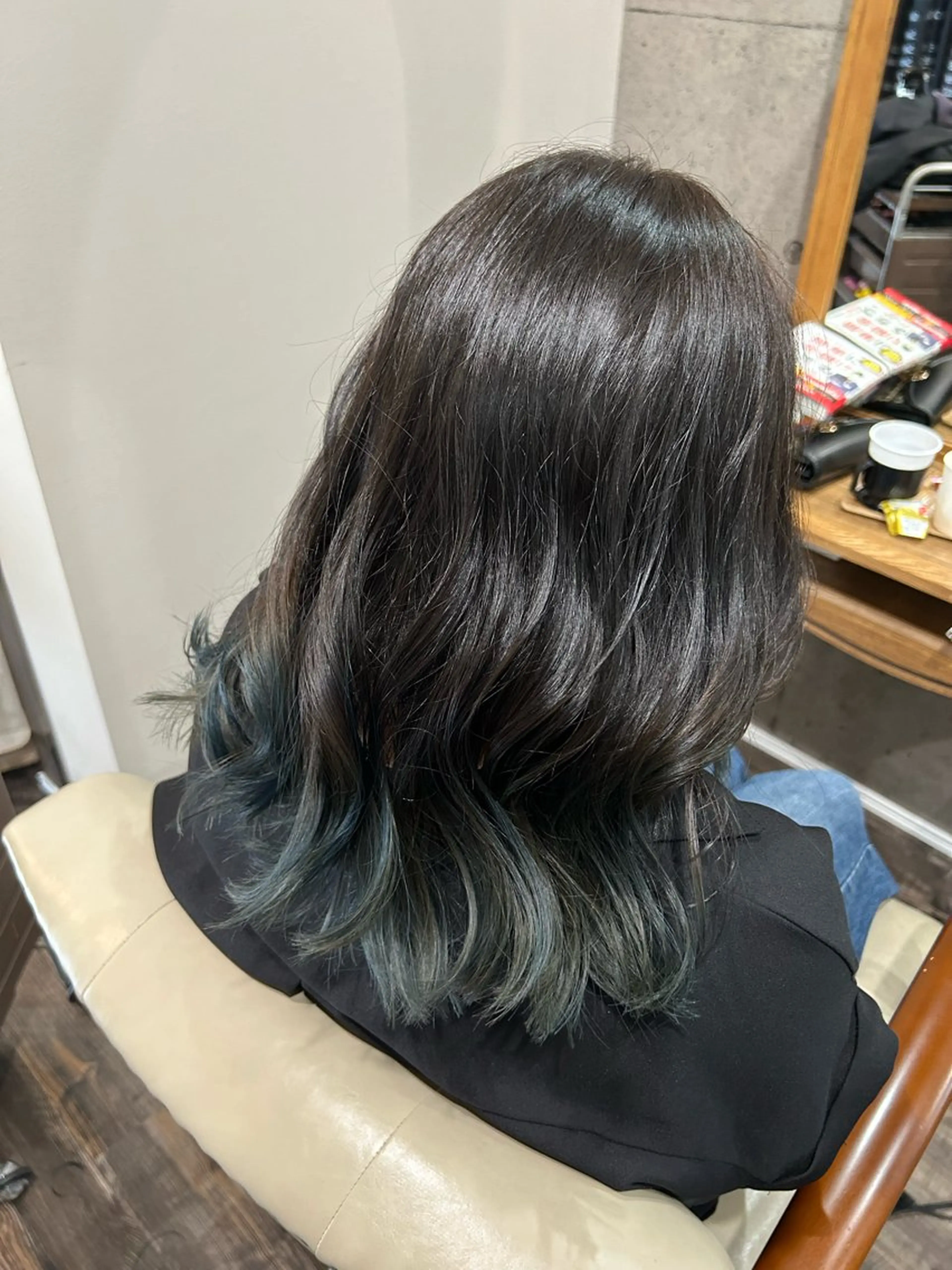 カラー アッシュ 今野 詩音のヘアスタイル