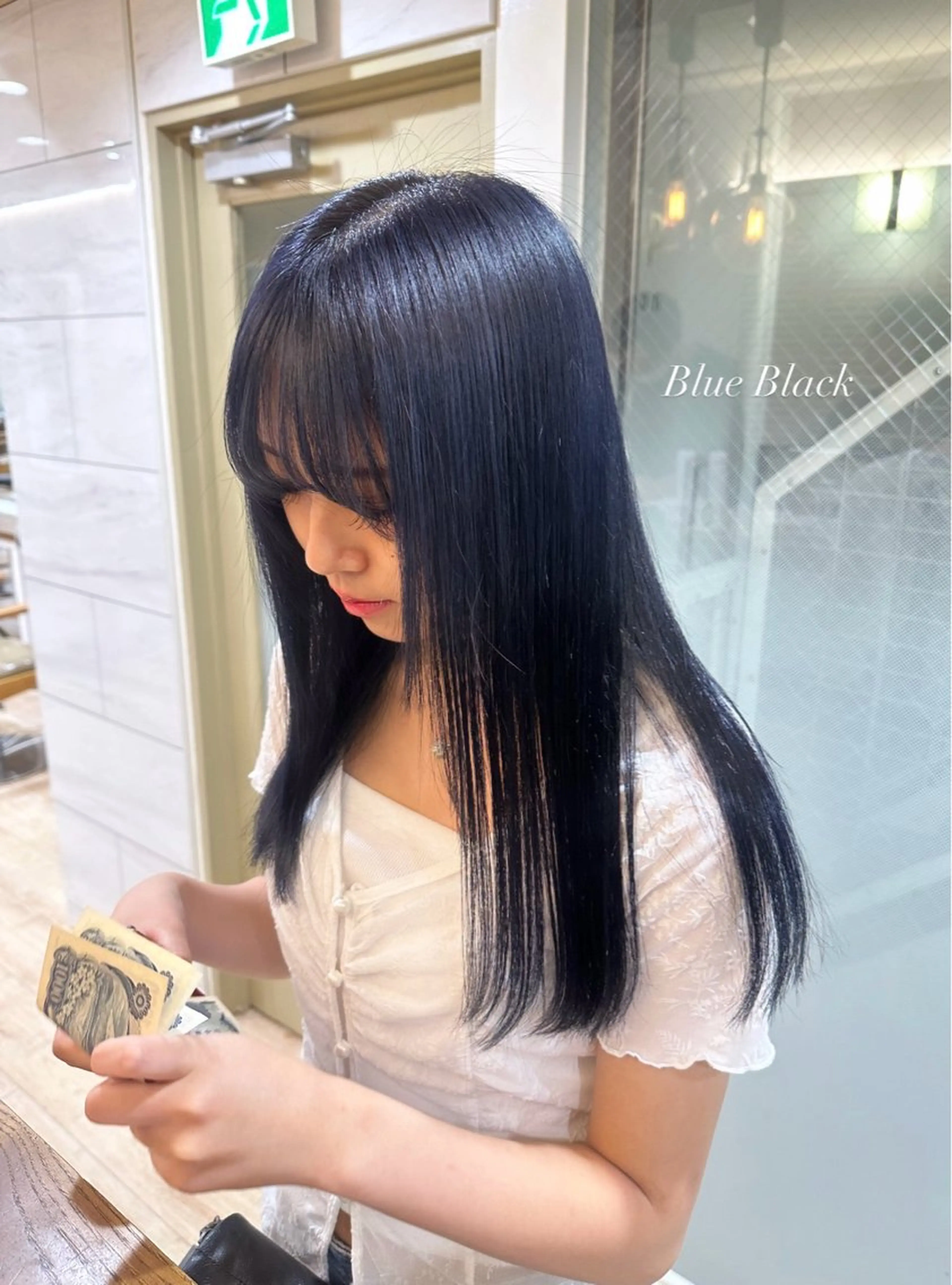 セミロング カラー ブリーチ ♡韓国ヘア♡遠藤 美夢のヘアスタイル