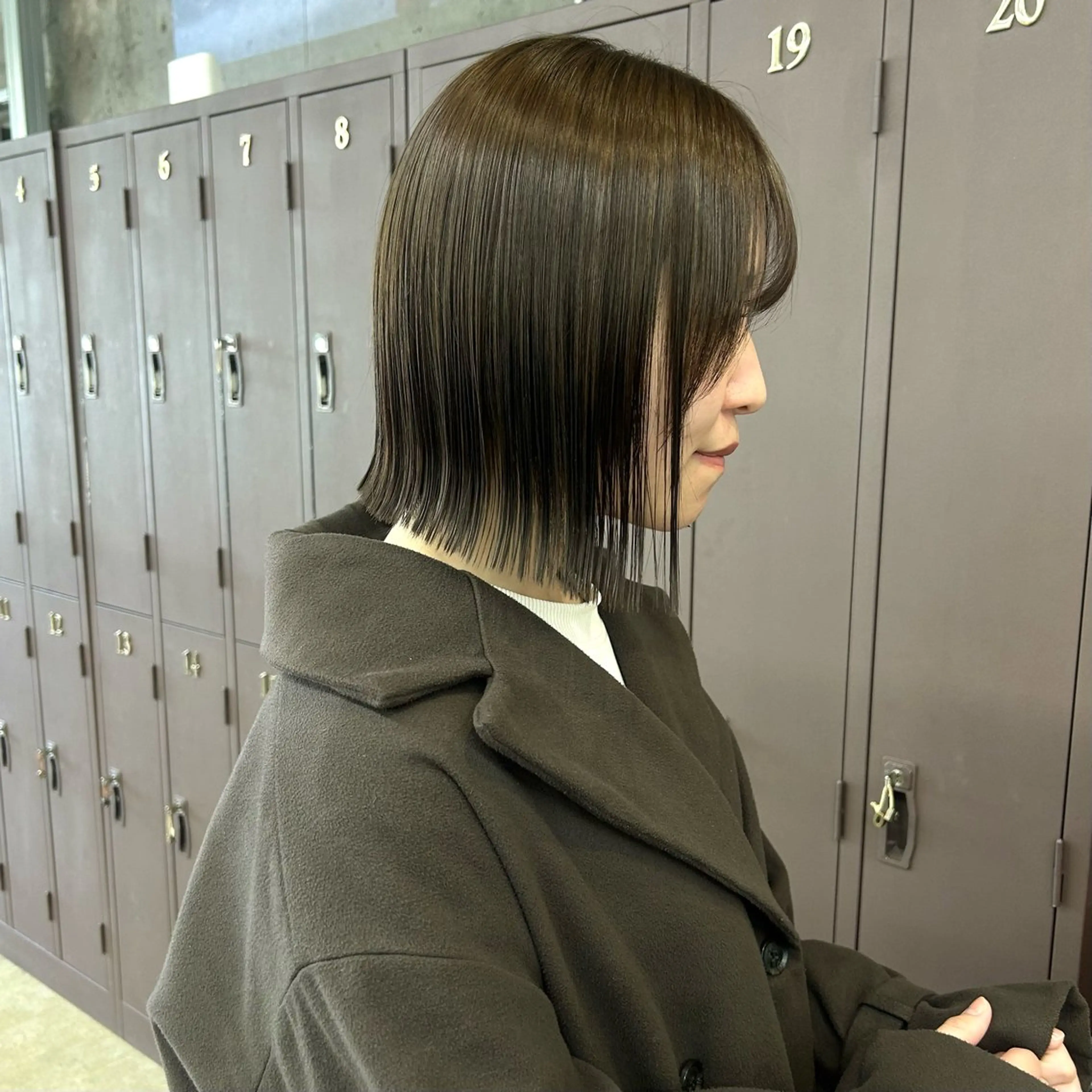 ミディアム カラー ブリーチ 酸性ストレート ヘアカラー 縮毛矯正 トリートメント 伊藤ほのか /パーマ/ショートのヘアスタイル