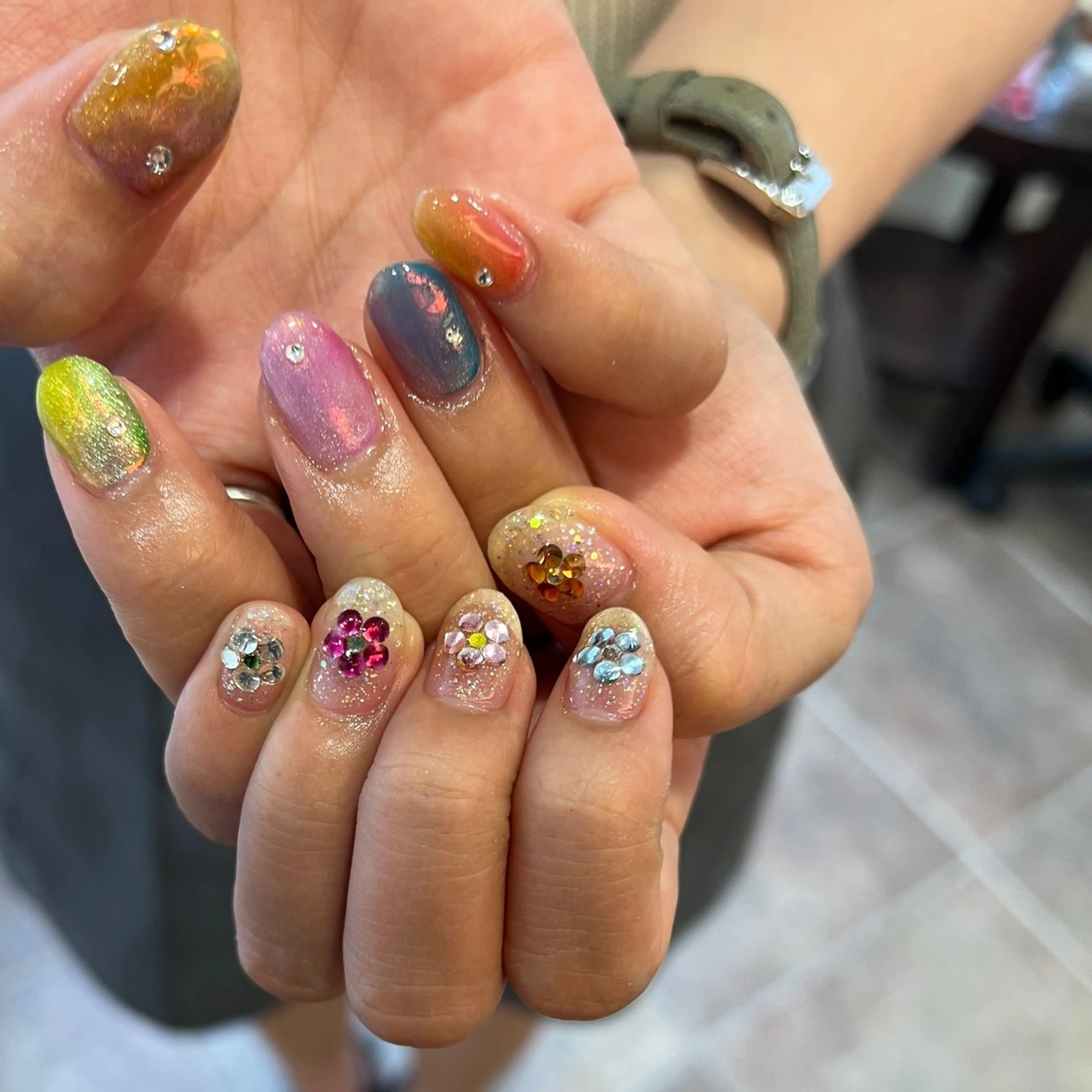 ネイル ハンドネイル 河野 弥月のネイルデザイン