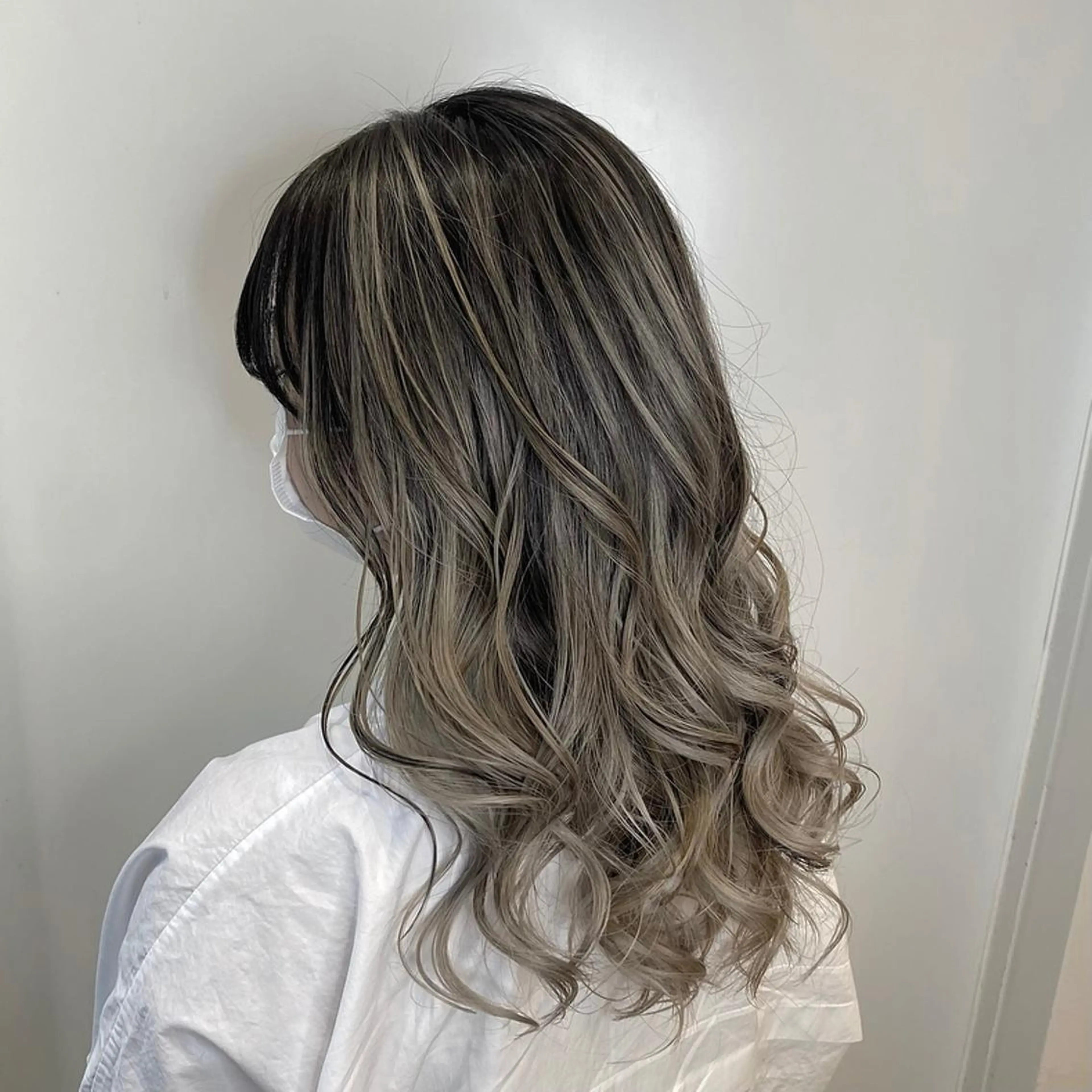 🩵外国人風カラー🩵シャドールーツバレイヤージュ＋コーティングTRの写真