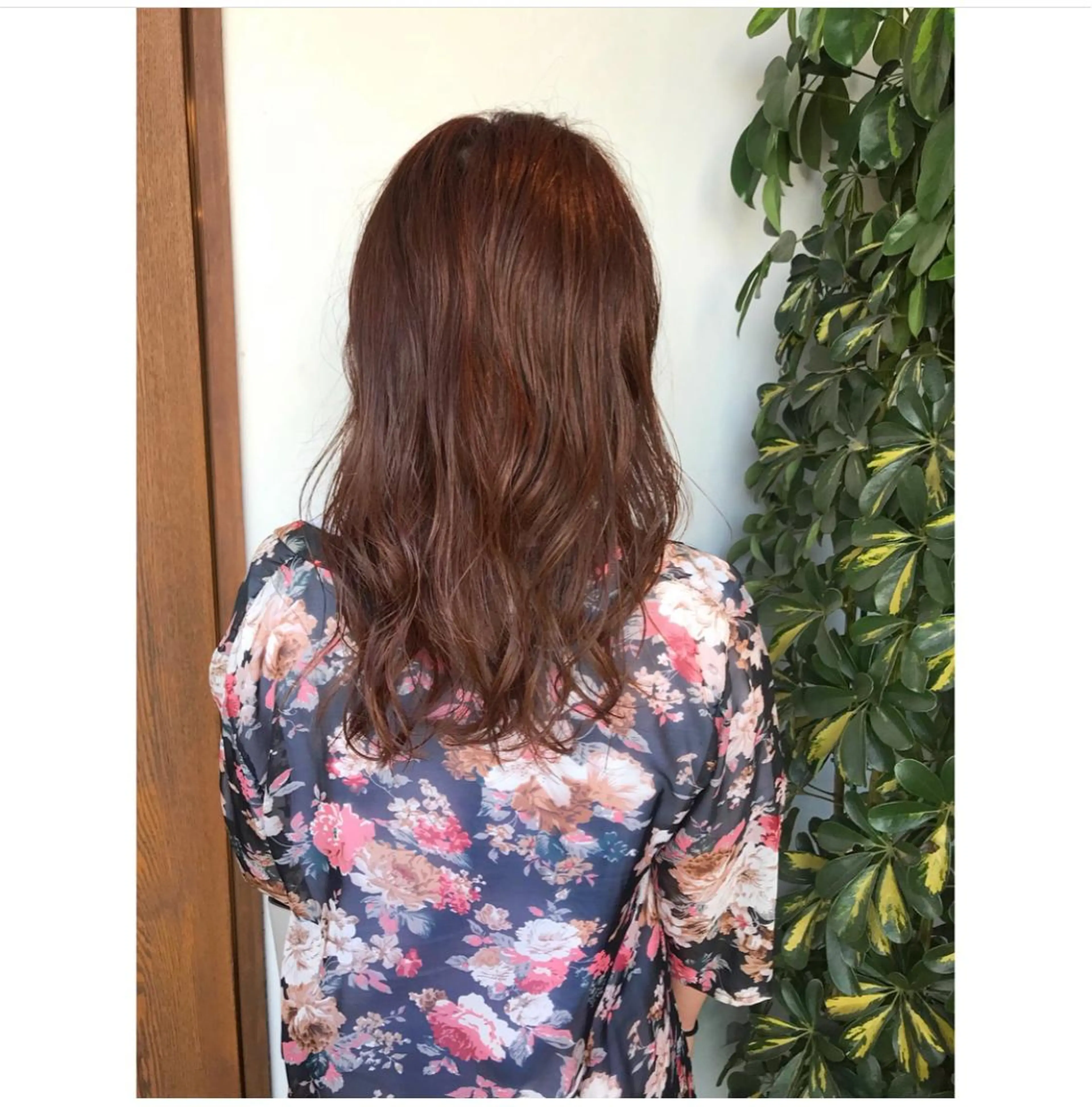 セミロング カラー ベージュカラー ピンクカラー ピンクベージュ 船津 佳奈美のヘアスタイル