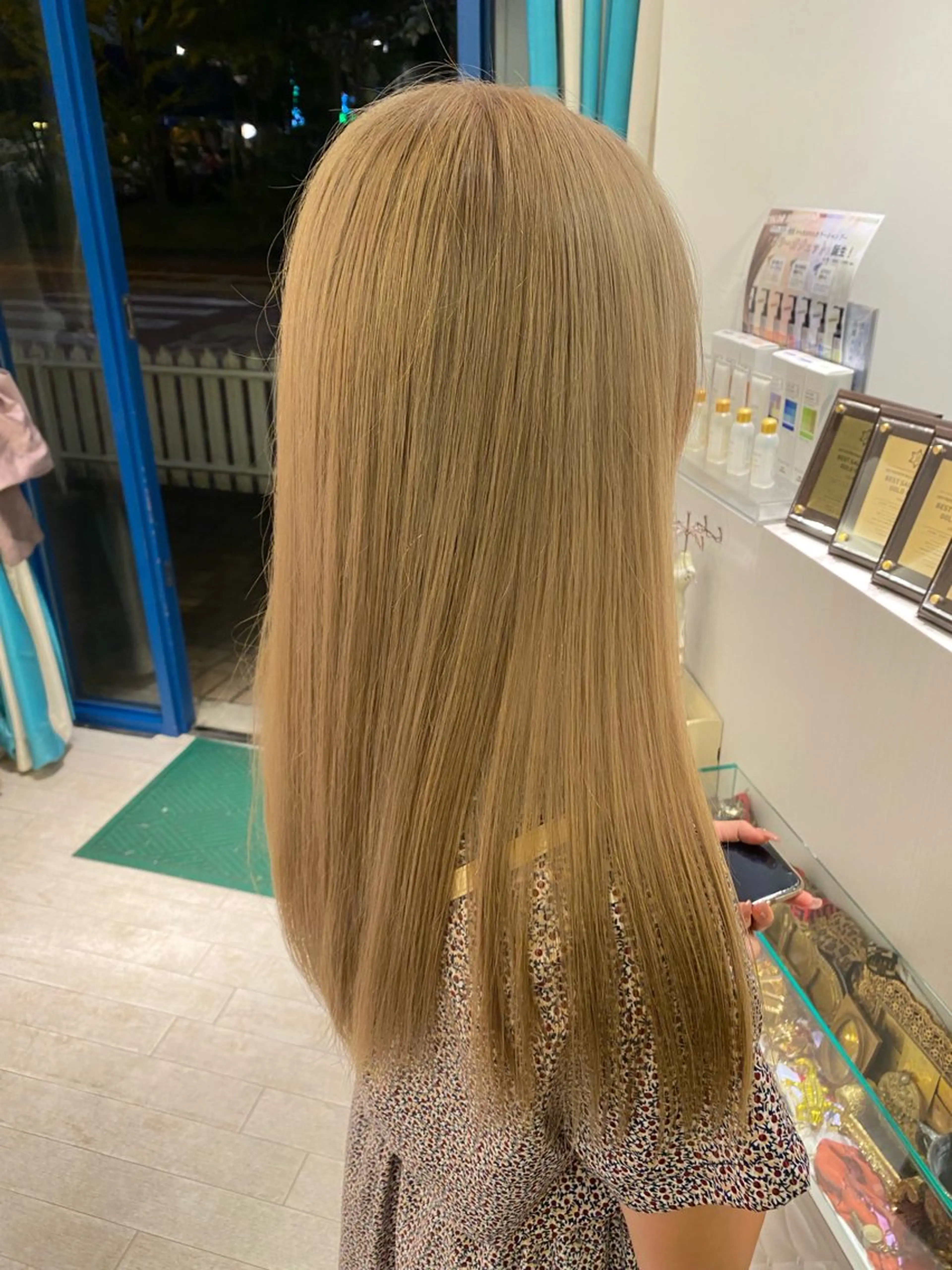 カラー ベージュカラー ホワイトベージュ ヘアカラー トリートメント ブリーチ特化型🐯 Lita -ゆうや-のヘアスタイル