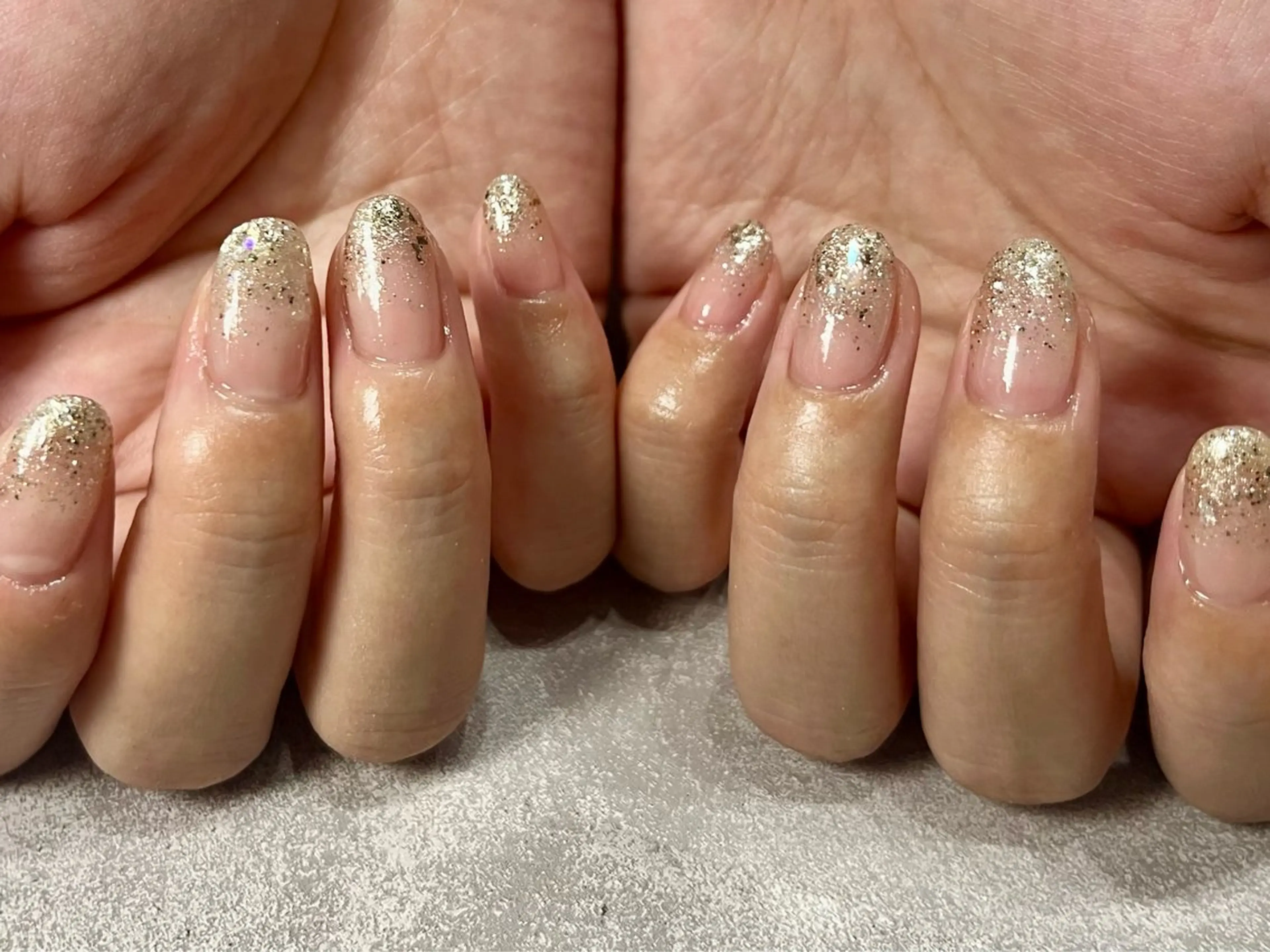 ネイル グラデーション ラメ(グリッター) ラメグラデーション ハンドネイル kupu所属・ネイルサロン kupuのネイルデザイン
