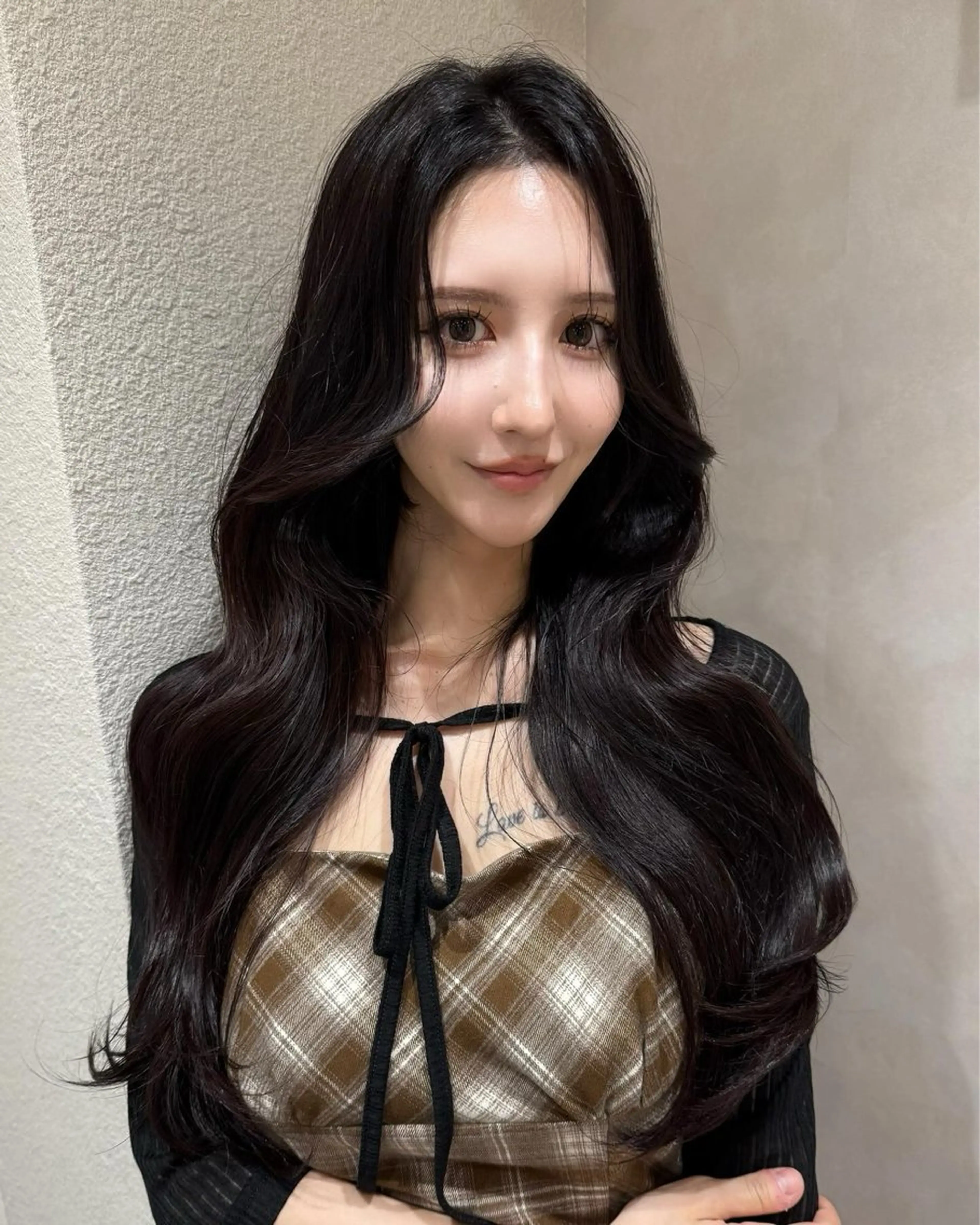 ロング くびれヘア 韓国風ヘア レイヤーカット おくれ毛 小顔カット カット ヘアカラー トリートメント 韓国ヘア/レイヤー/ 前髪/髪質改善/石川のヘアスタイル