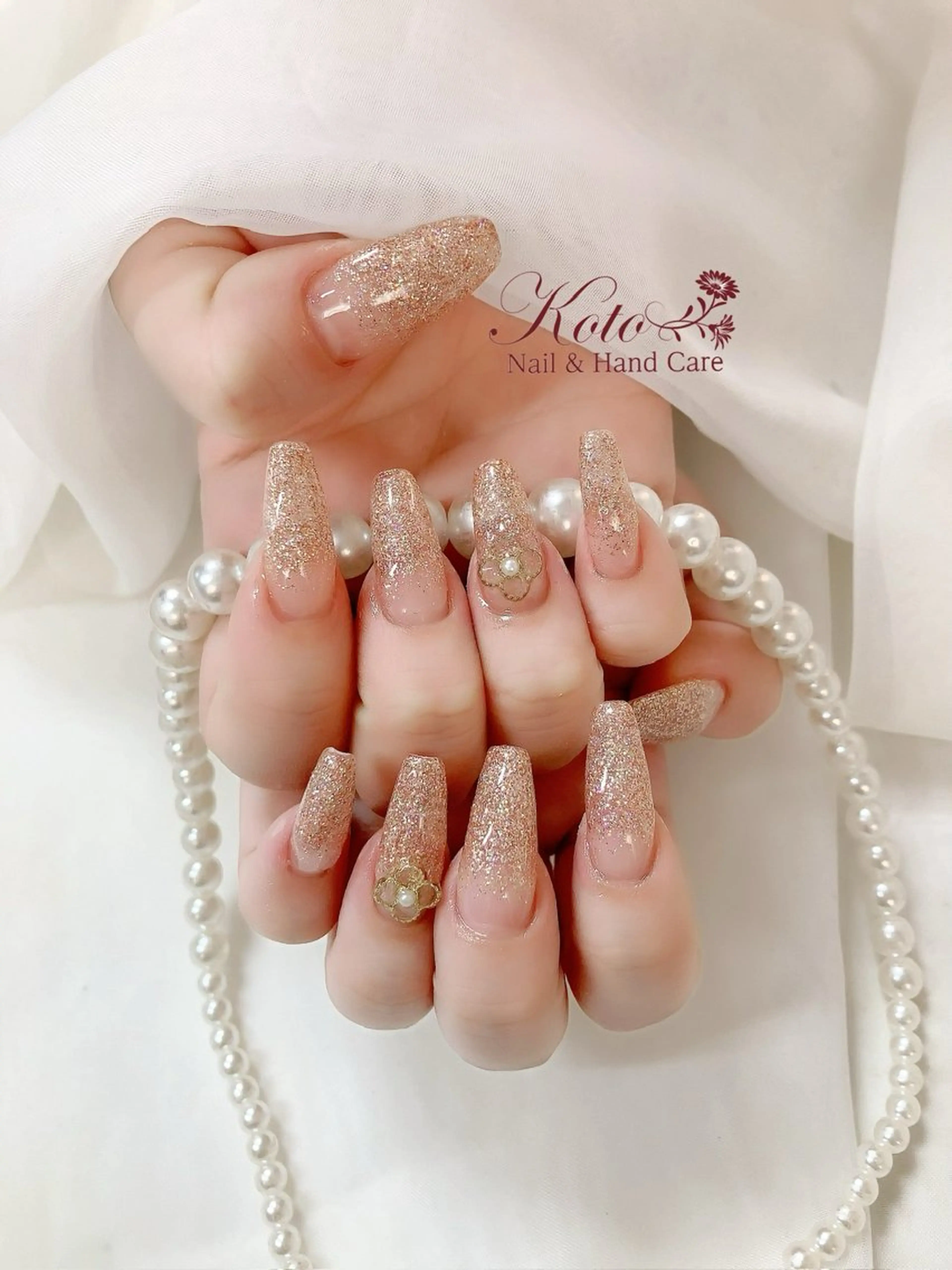 ネイル 長さ出し ジェルネイル ラメ(グリッター) ラメグラデーション 持ち込み ハンドネイル Nail Salon KOTOのネイルデザイン