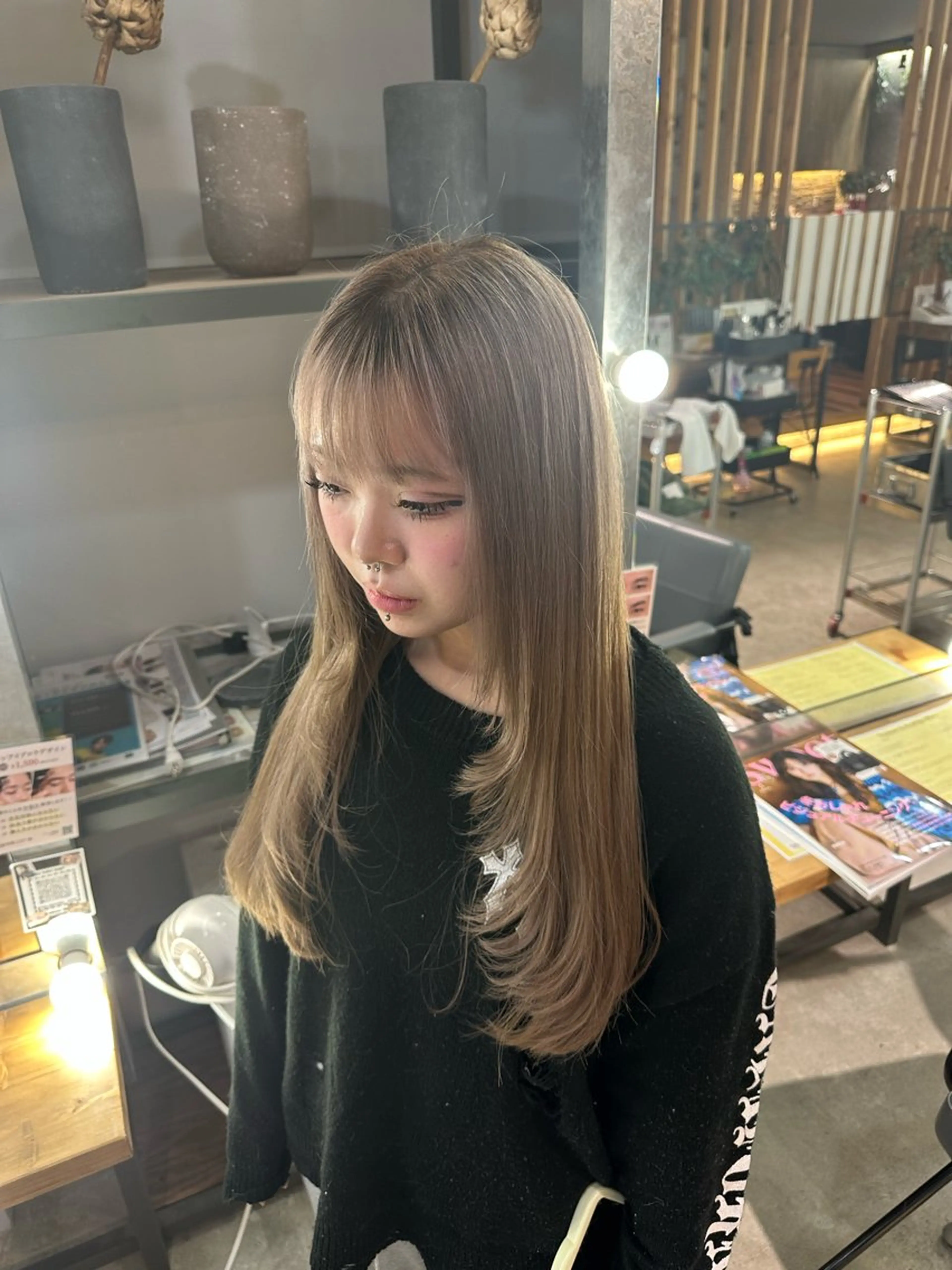 ロング カラー ベージュカラー ホワイトベージュ 溜 一太のヘアスタイル