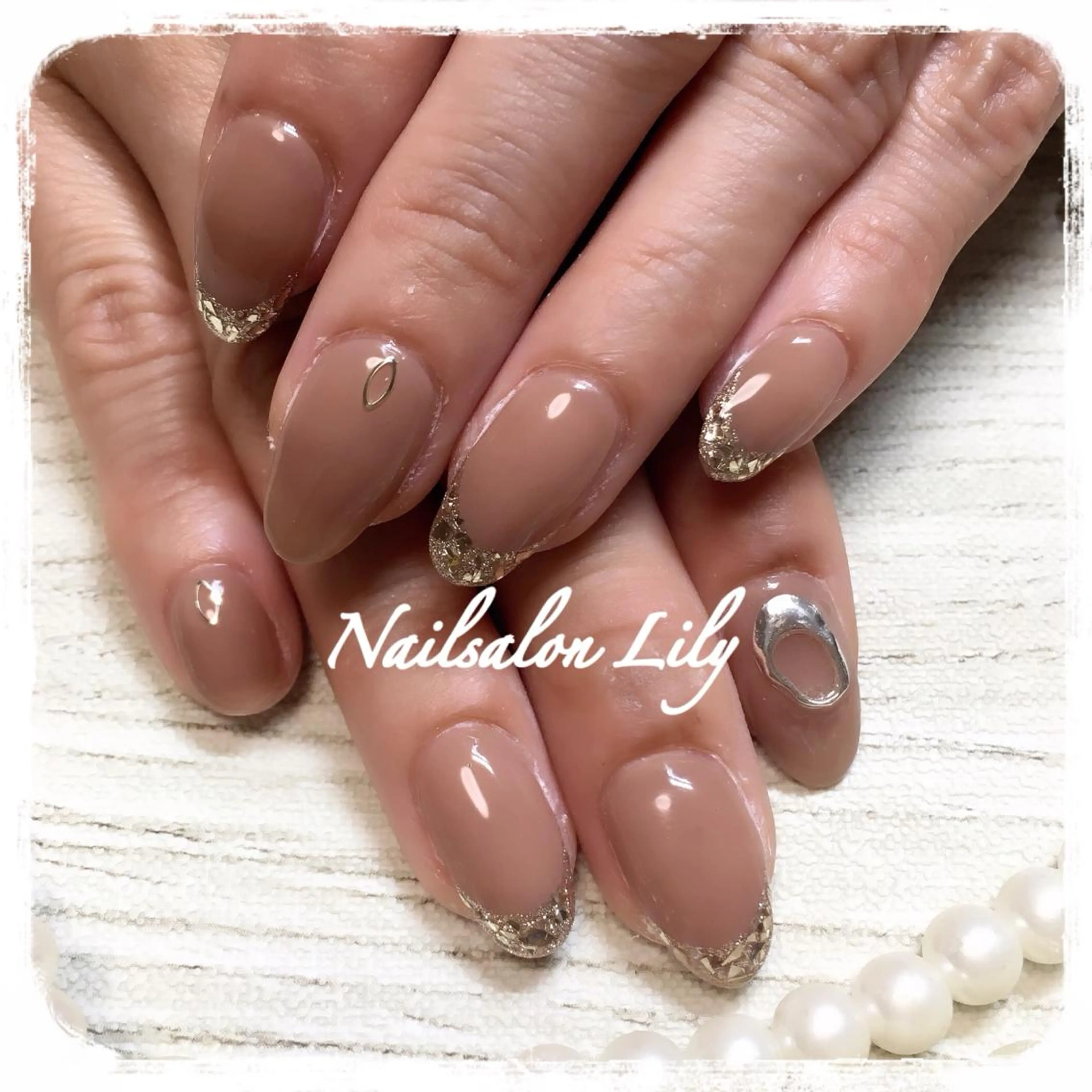 ネイル フレンチネイル ミラーネイル Nailsalon Lilyのネイルデザイン