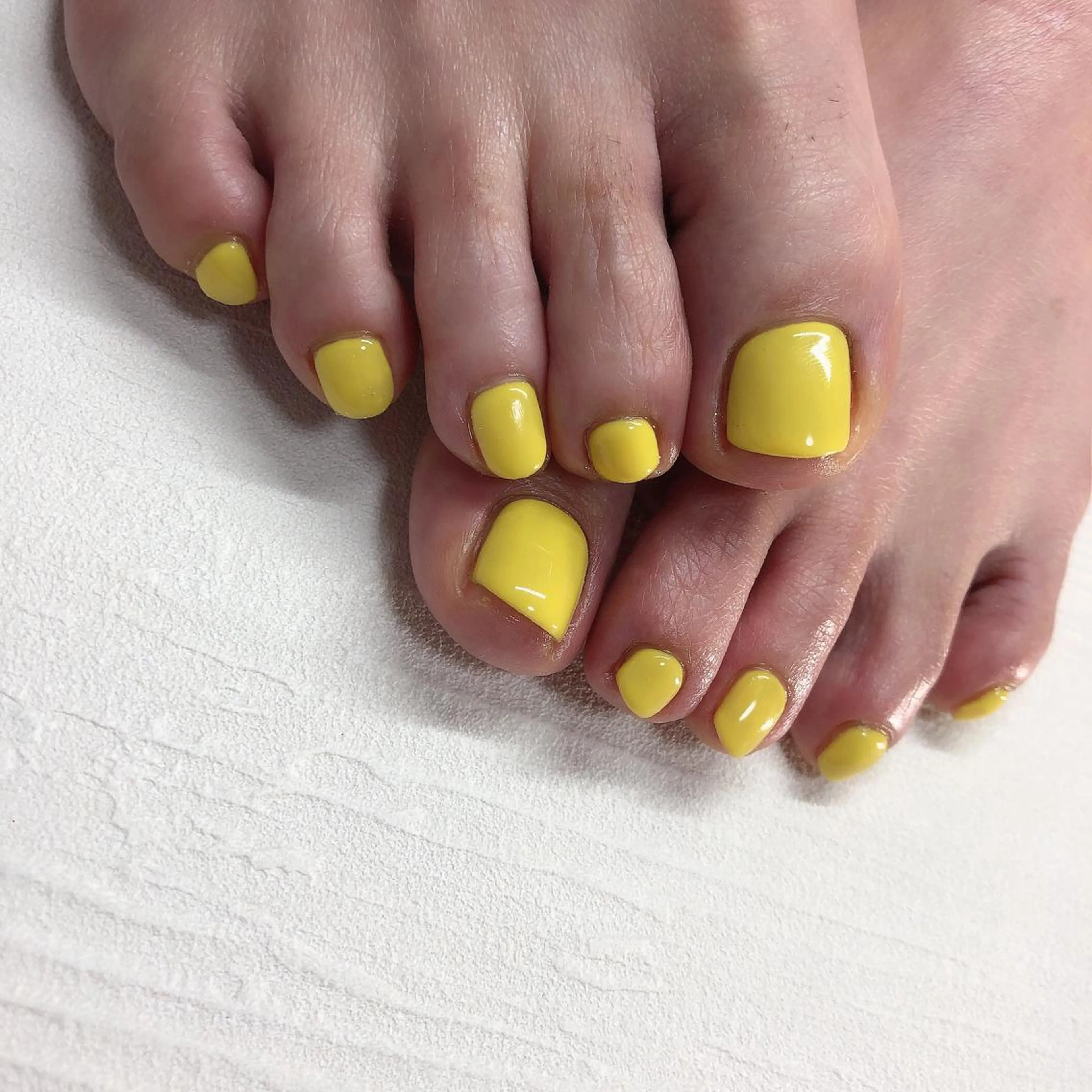 オフなし フットネイル一色塗りの写真