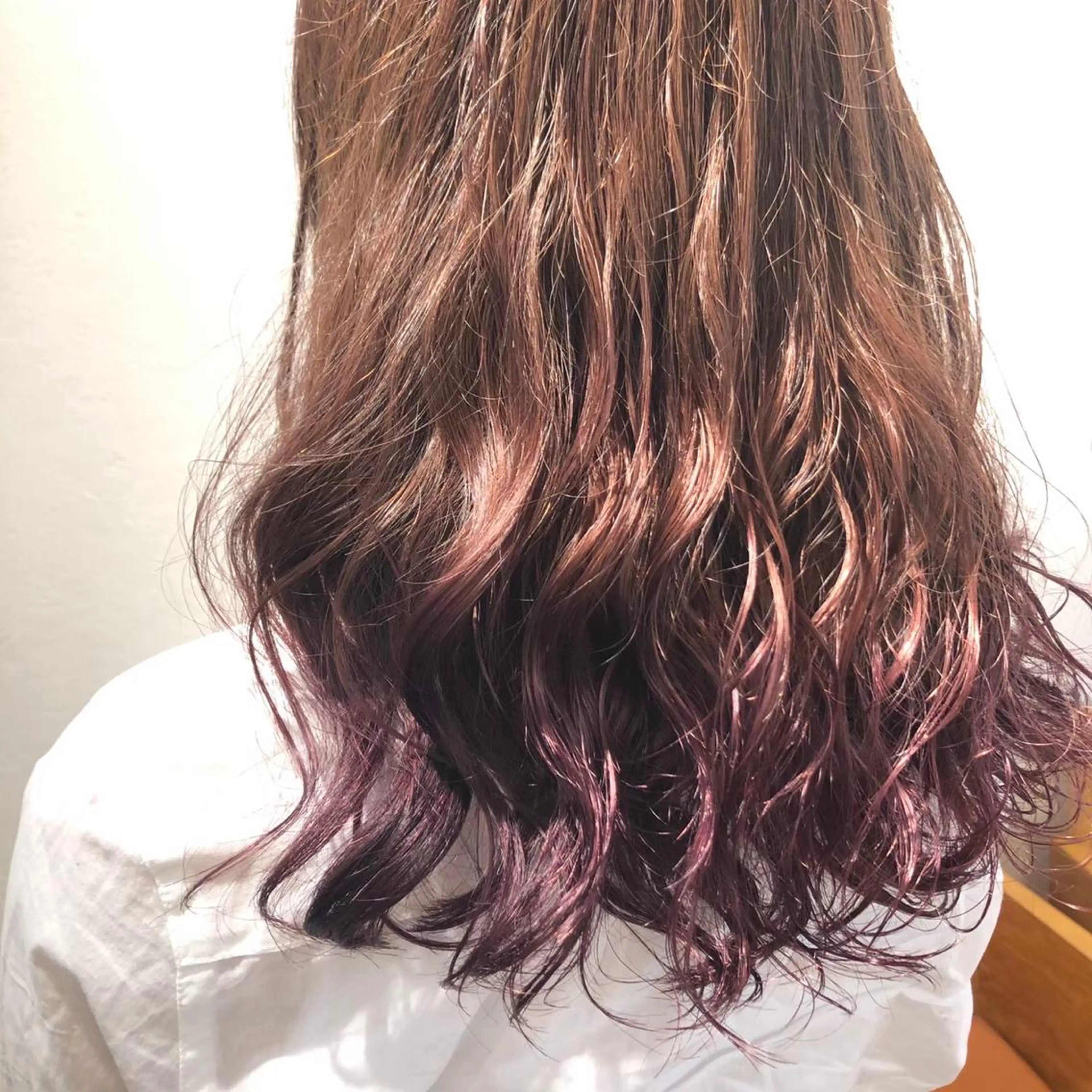 ミディアム 伊藤 真生のヘアスタイル