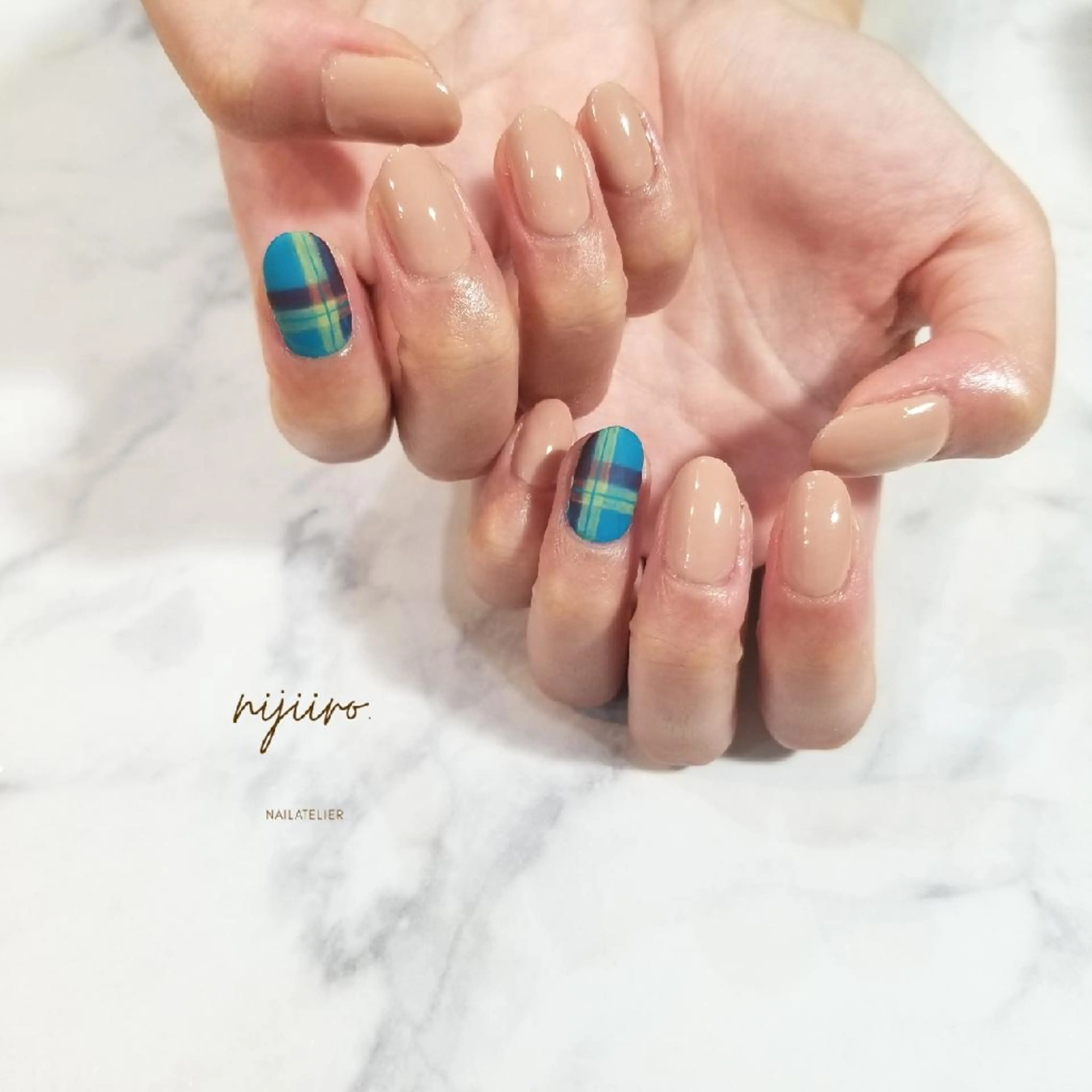 ネイル ハンドネイル nailatelier nijiiro.所属・nijiiro🌈 サトウのネイルデザイン
