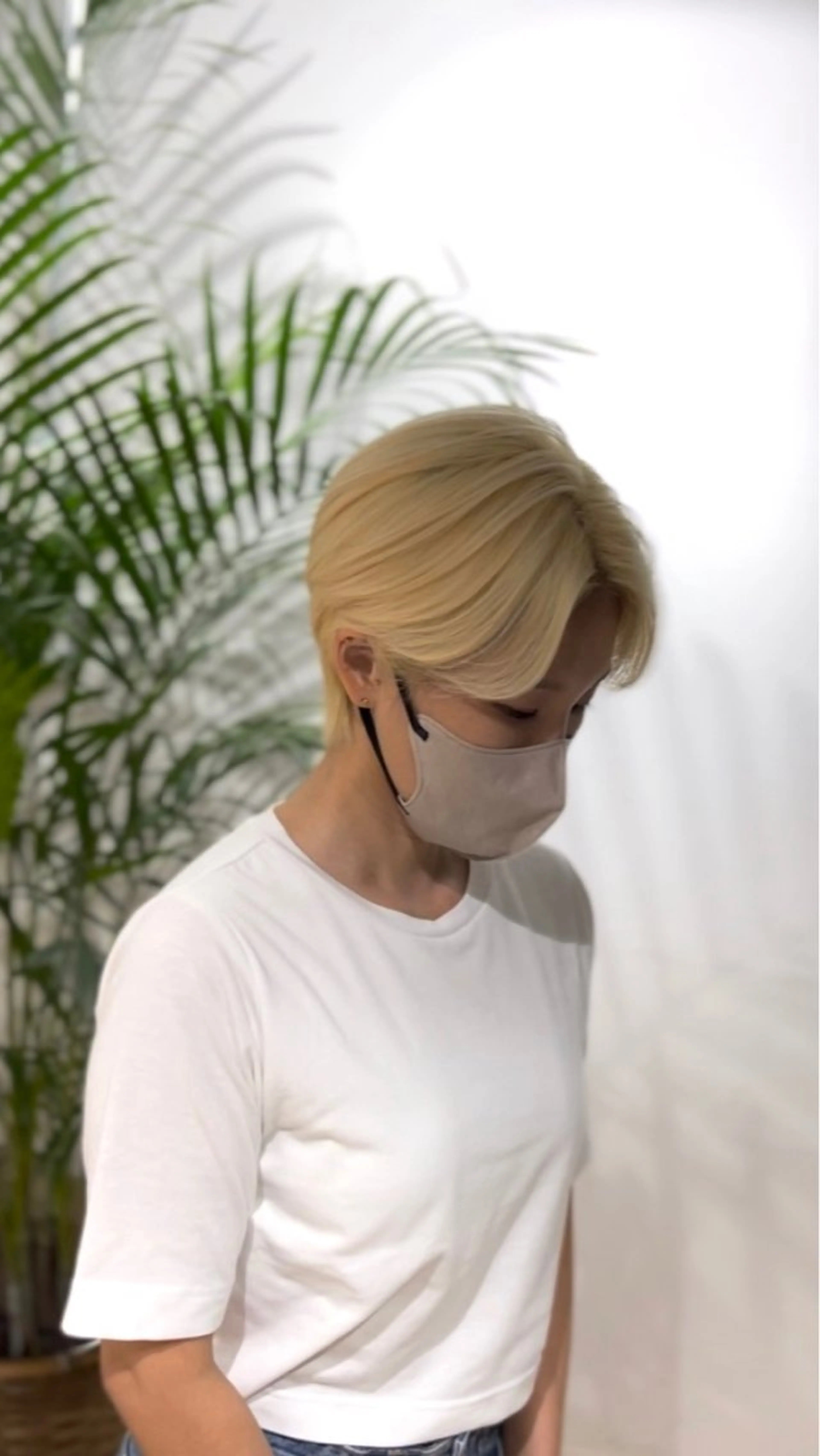 ショート カラー バレイヤージュ ブリーチ 抜きっぱなしブロンド デザインカラー レイヤーカット hair studio Zen所属・Kensho 京都駅 ケアブリーチのヘアスタイル