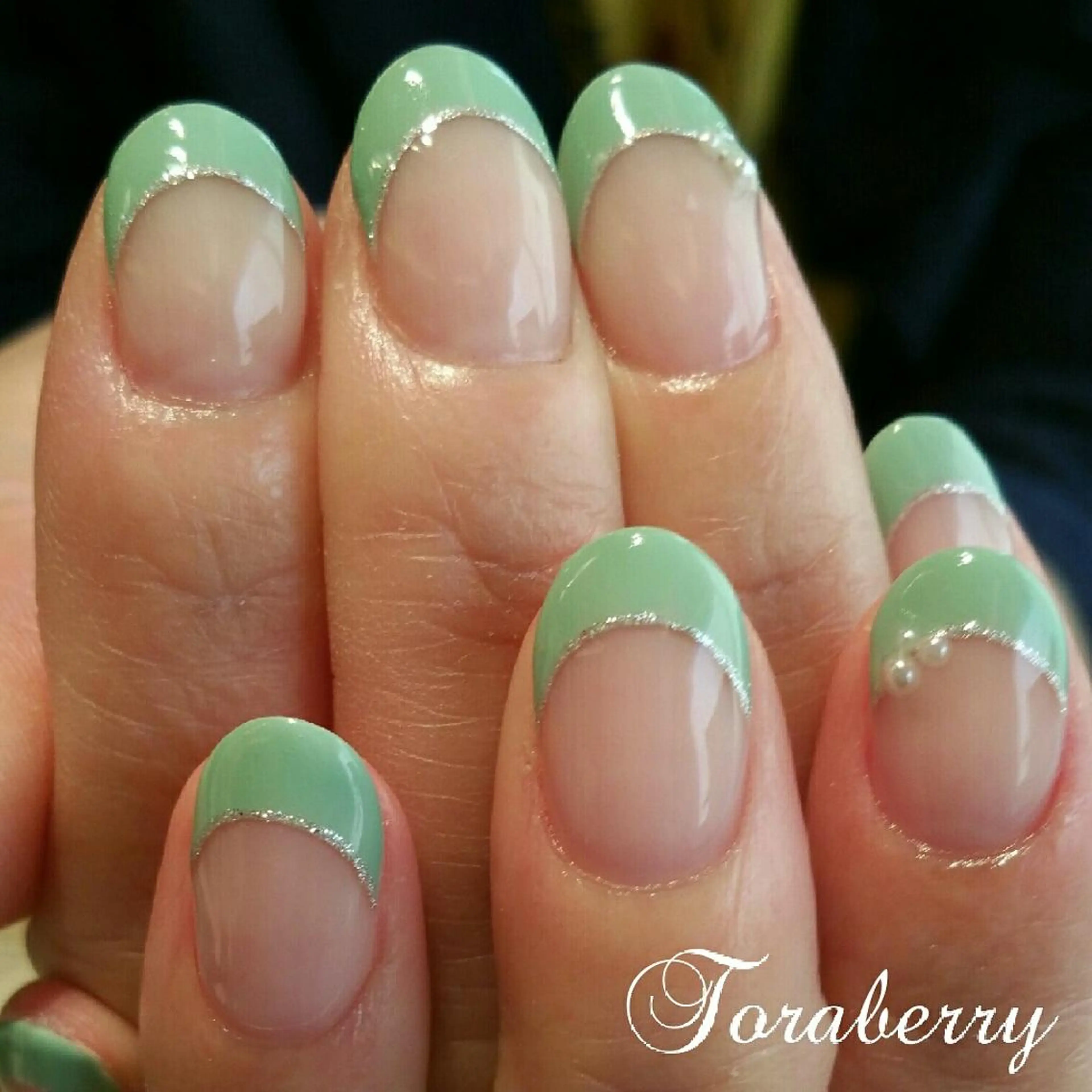 ネイル フレンチネイル ネイリスト なつみのネイルデザイン